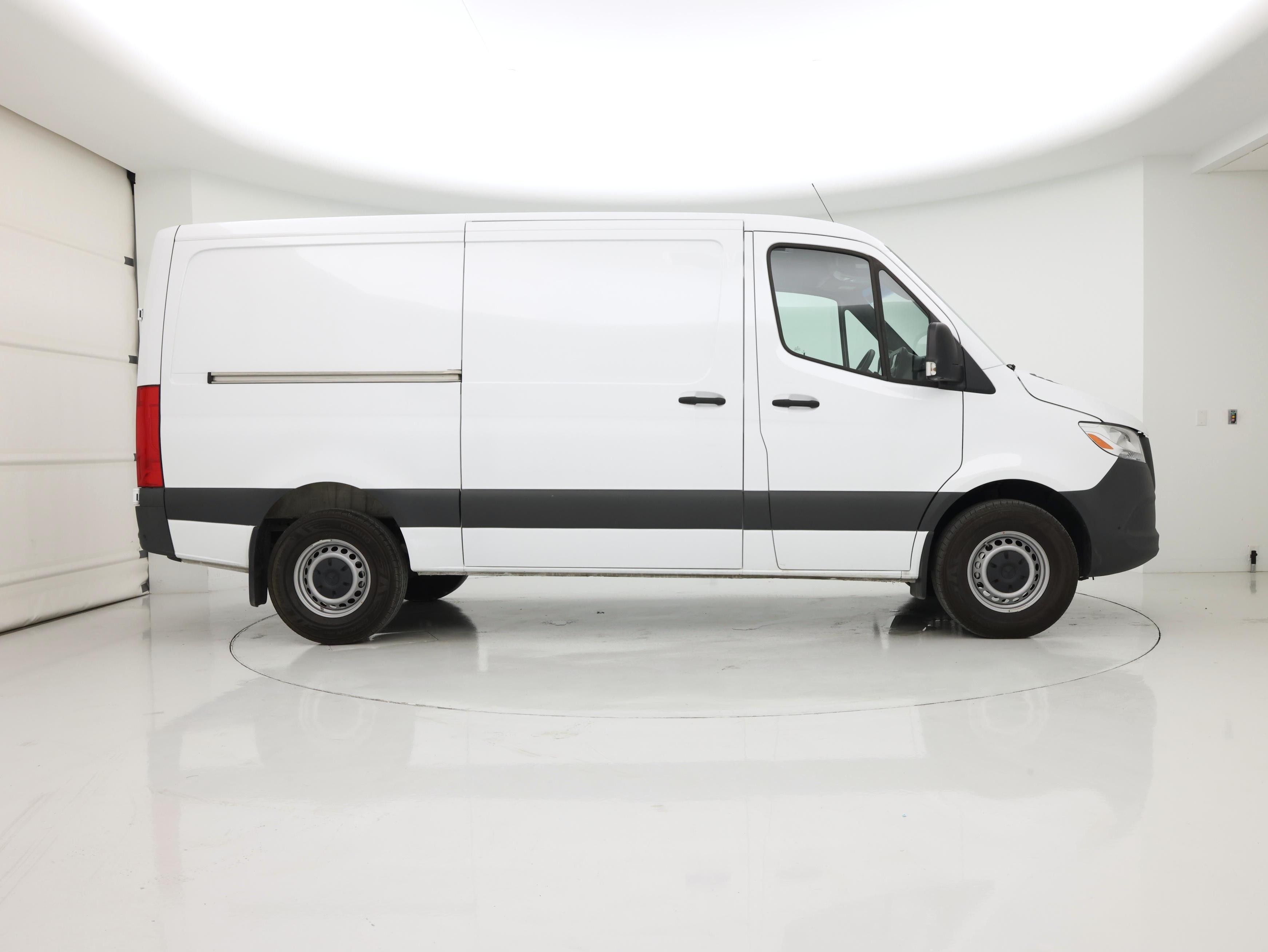 Thumbnail: 2024 Mercedes-Benz Sprinter - 7