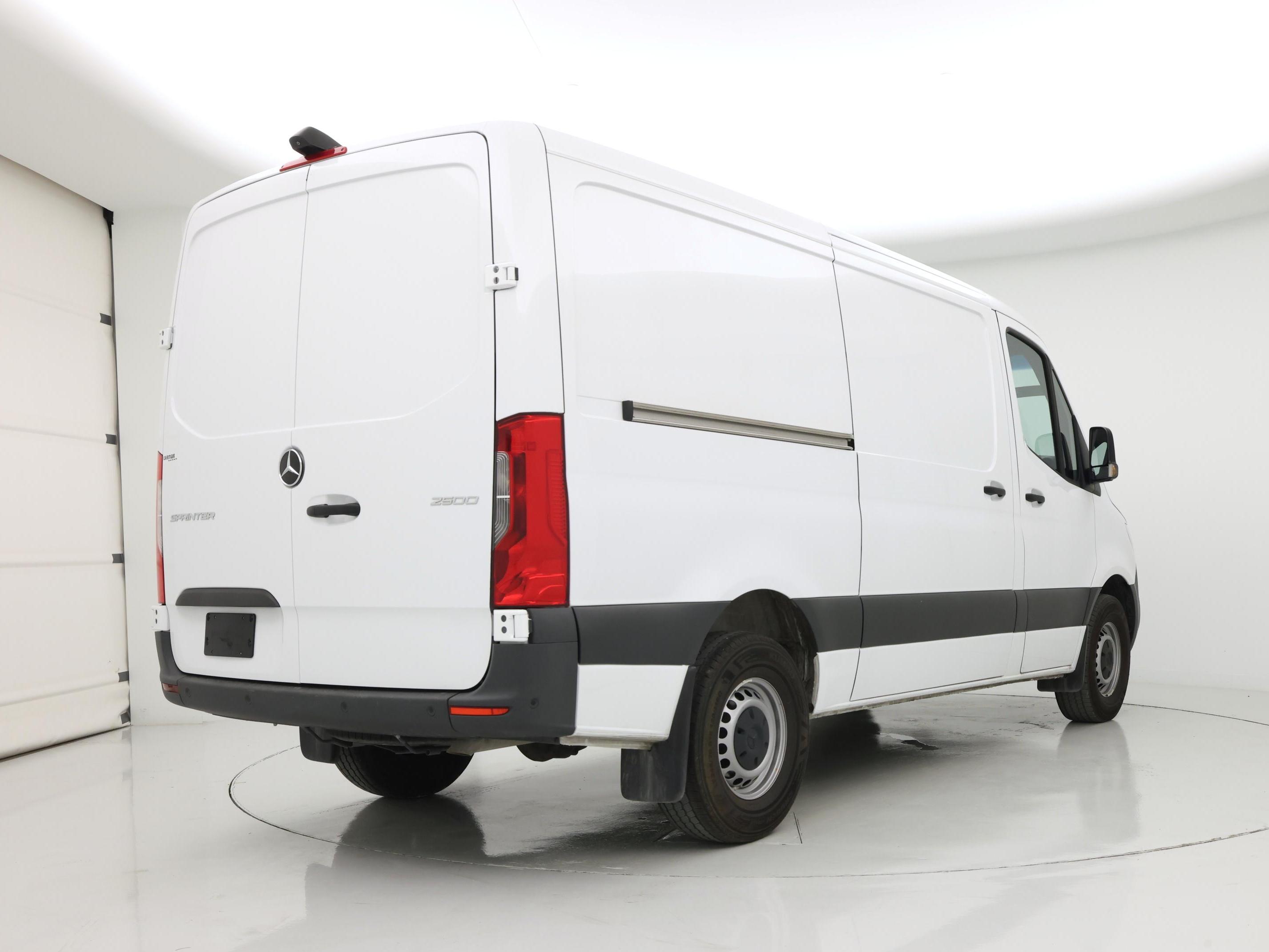 Thumbnail: 2024 Mercedes-Benz Sprinter - 8