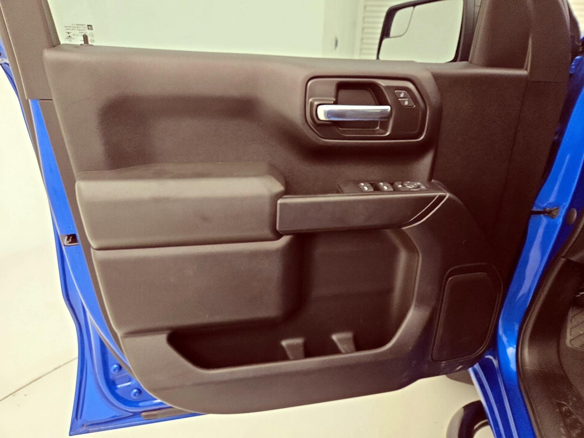 Thumbnail: 2022 Chevrolet Silverado 1500 - 12