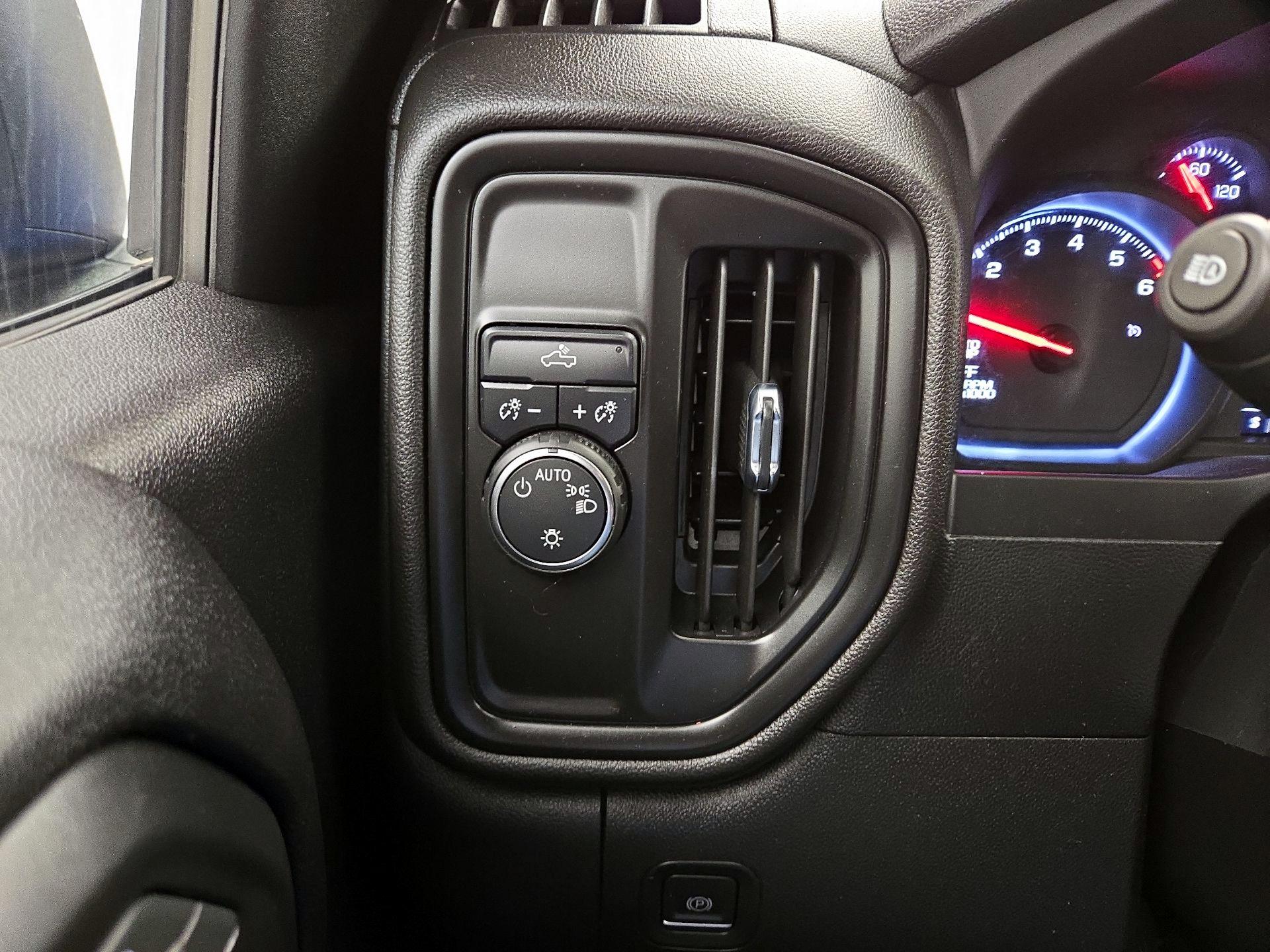 Thumbnail: 2022 Chevrolet Silverado 1500 - 13