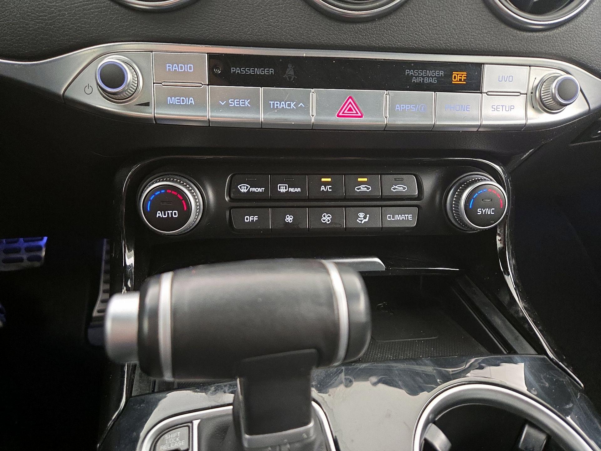 Thumbnail: 2020 Kia Stinger - 16