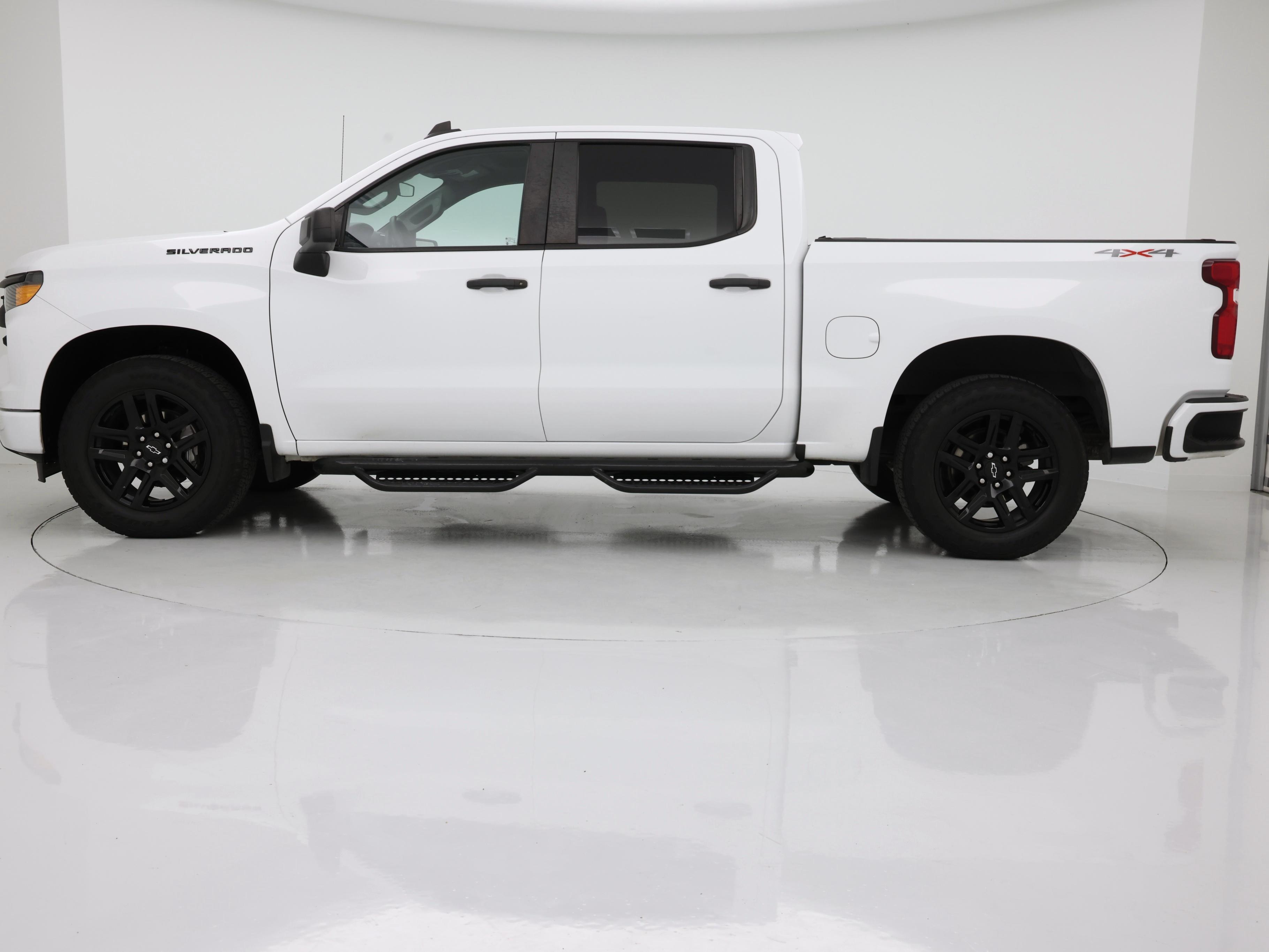 Thumbnail: 2023 Chevrolet Silverado 1500 - 3