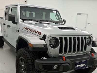 Silver 2022 Jeep Gladiator Mojave