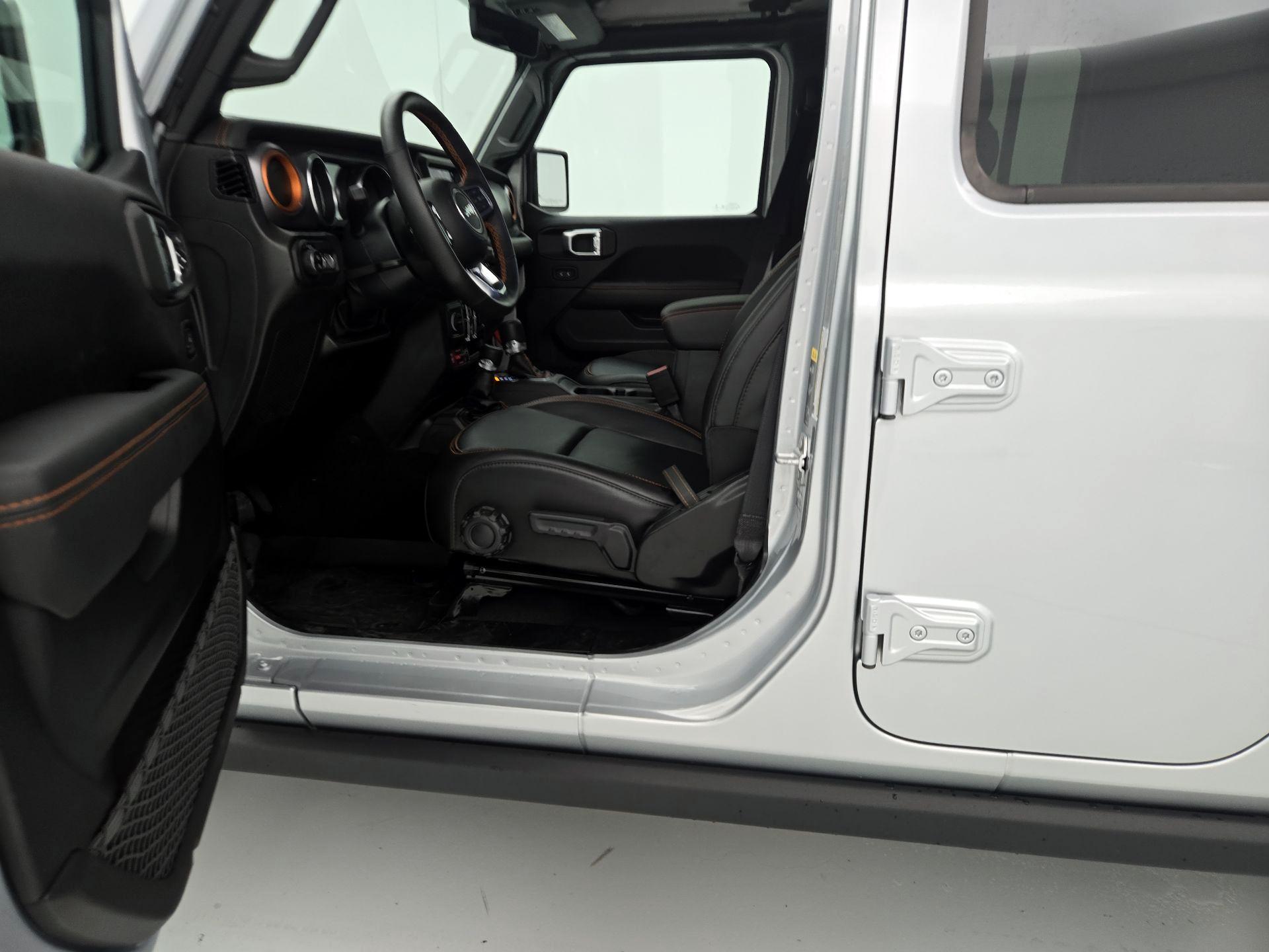 Thumbnail: 2022 Jeep Gladiator - 9