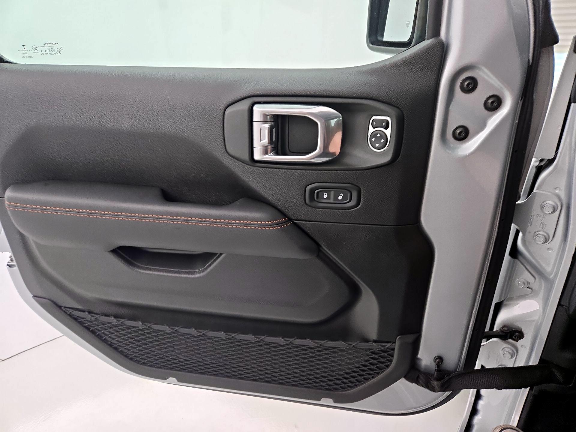 Thumbnail: 2022 Jeep Gladiator - 10
