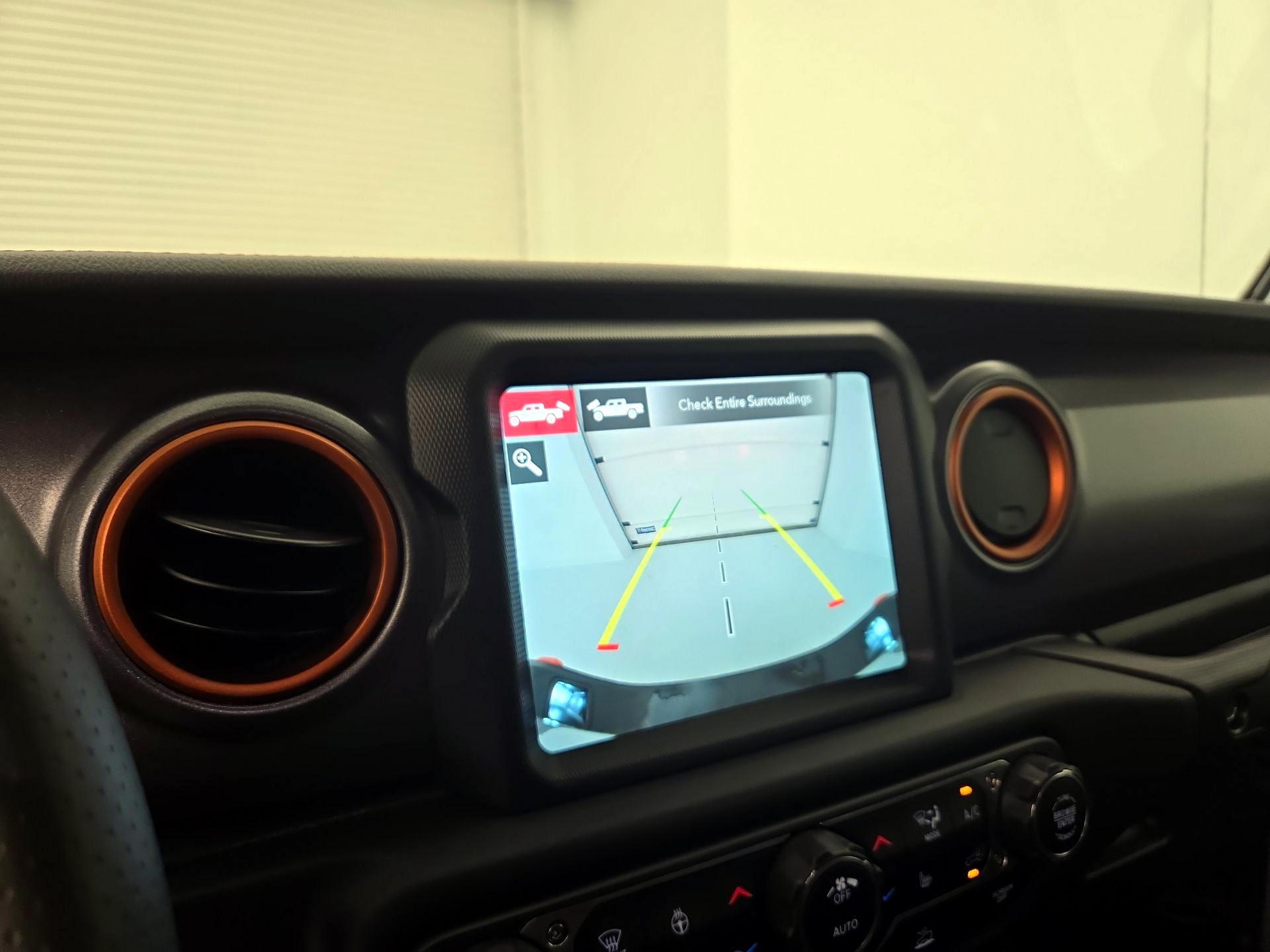 Thumbnail: 2022 Jeep Gladiator - 12
