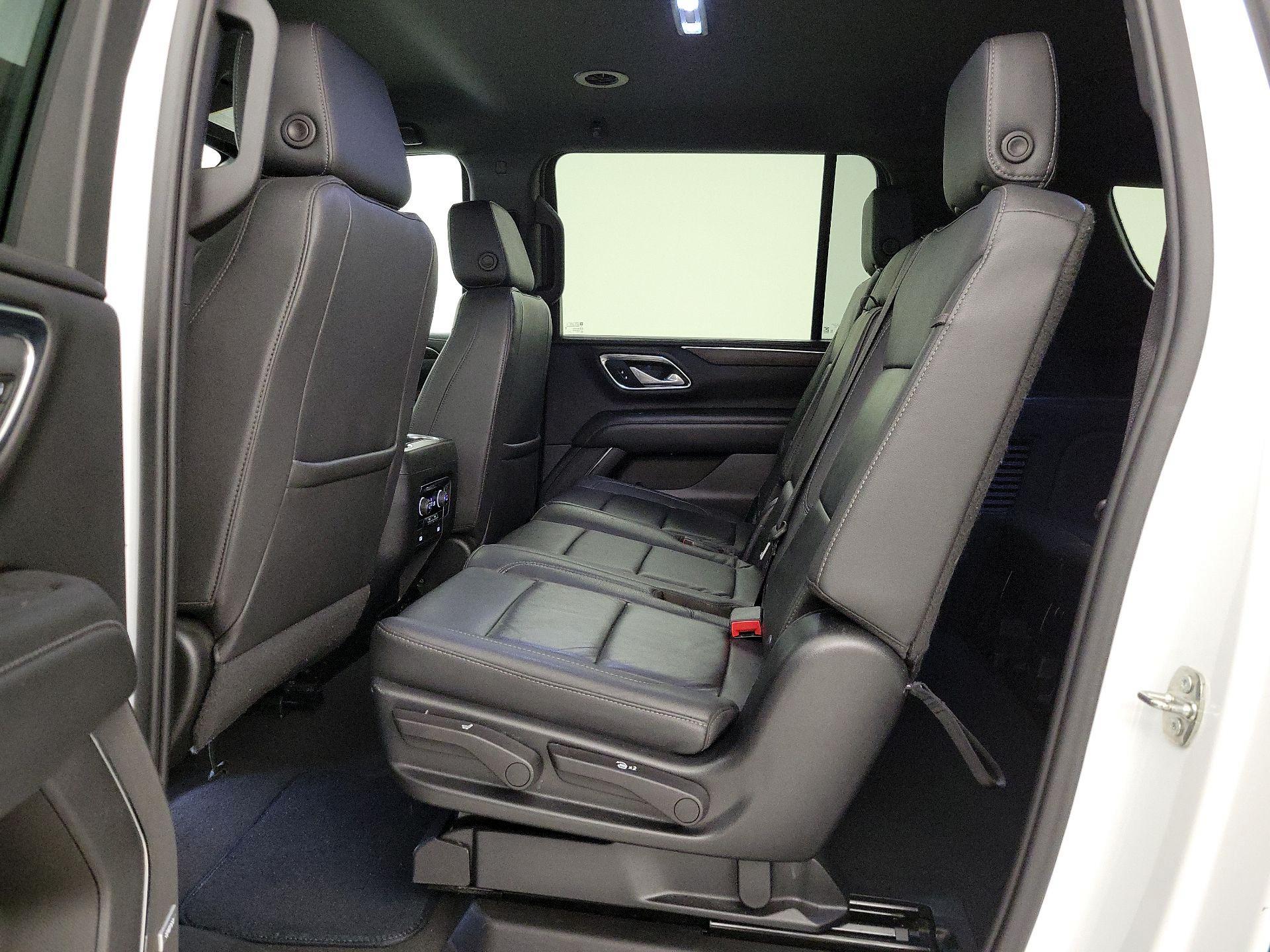 Thumbnail: 2023 Chevrolet Suburban - 18