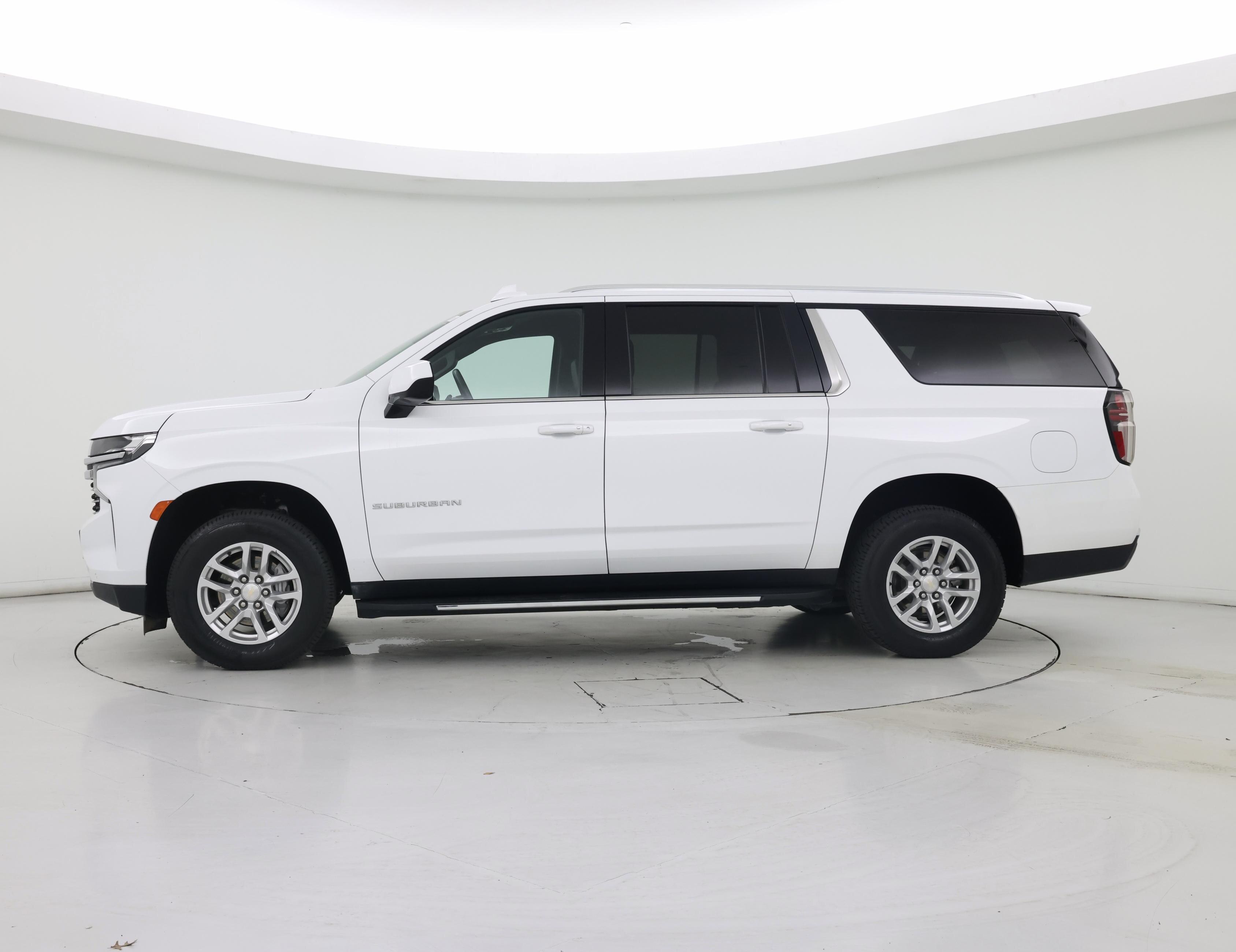 Thumbnail: 2023 Chevrolet Suburban - 3