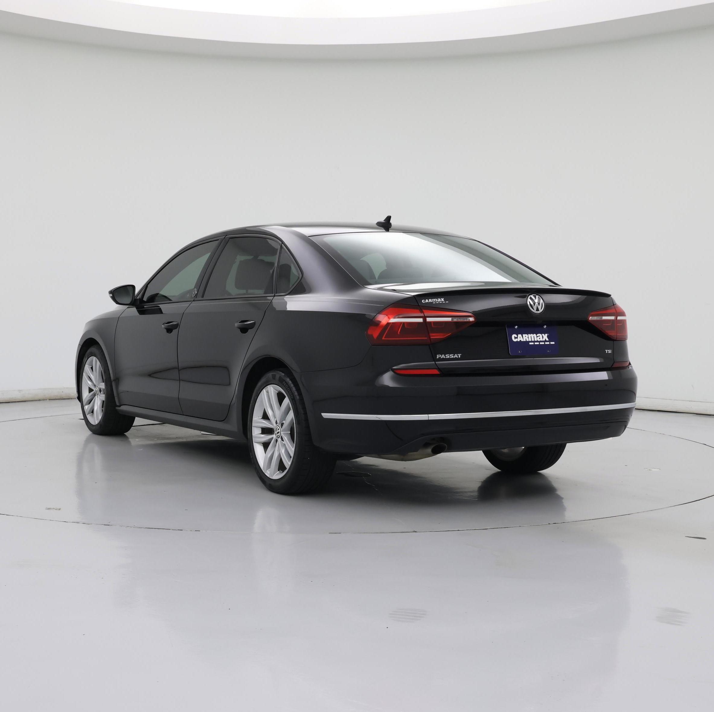 Thumbnail: 2019 Volkswagen Passat - 2