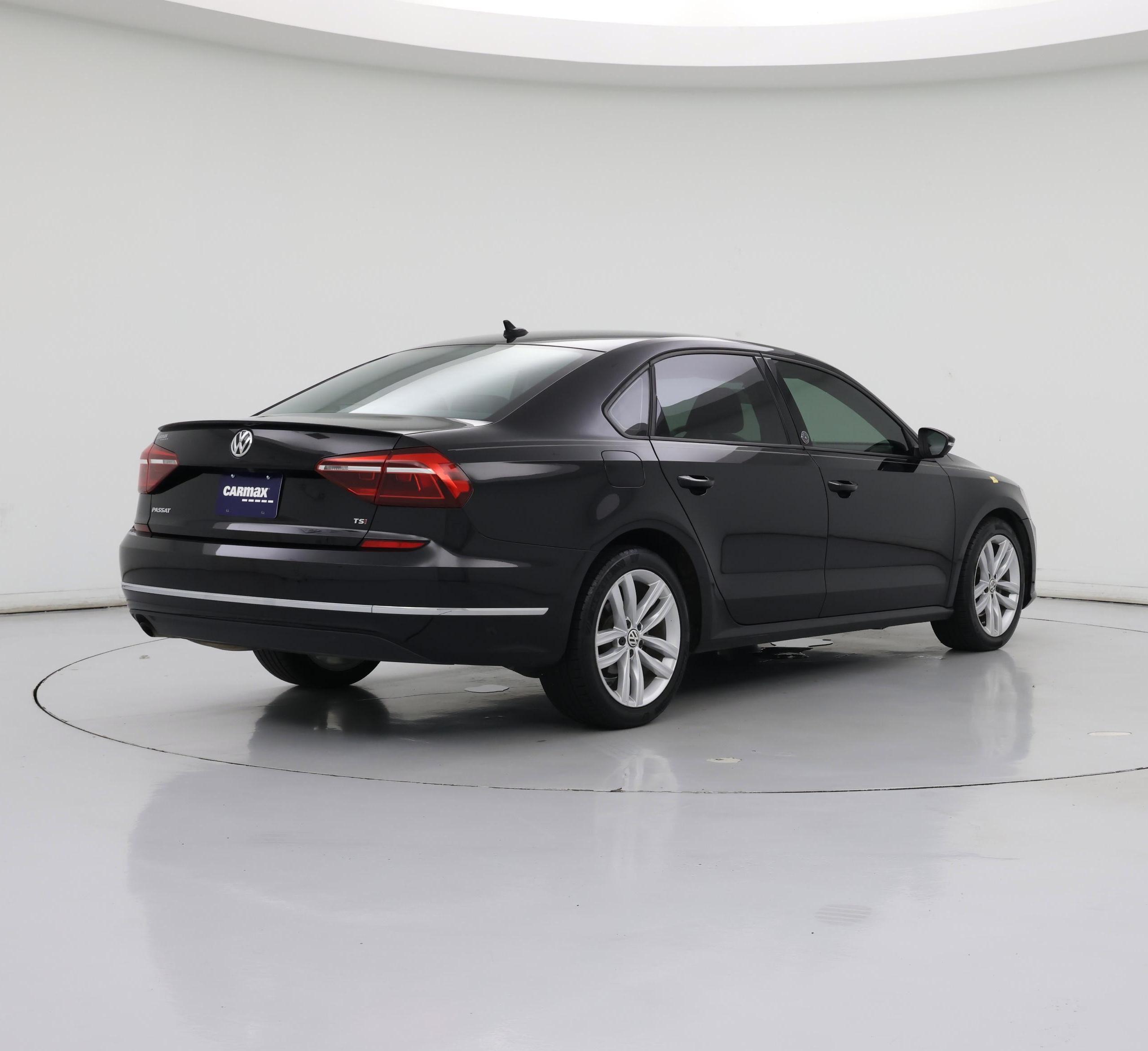 Thumbnail: 2019 Volkswagen Passat - 8