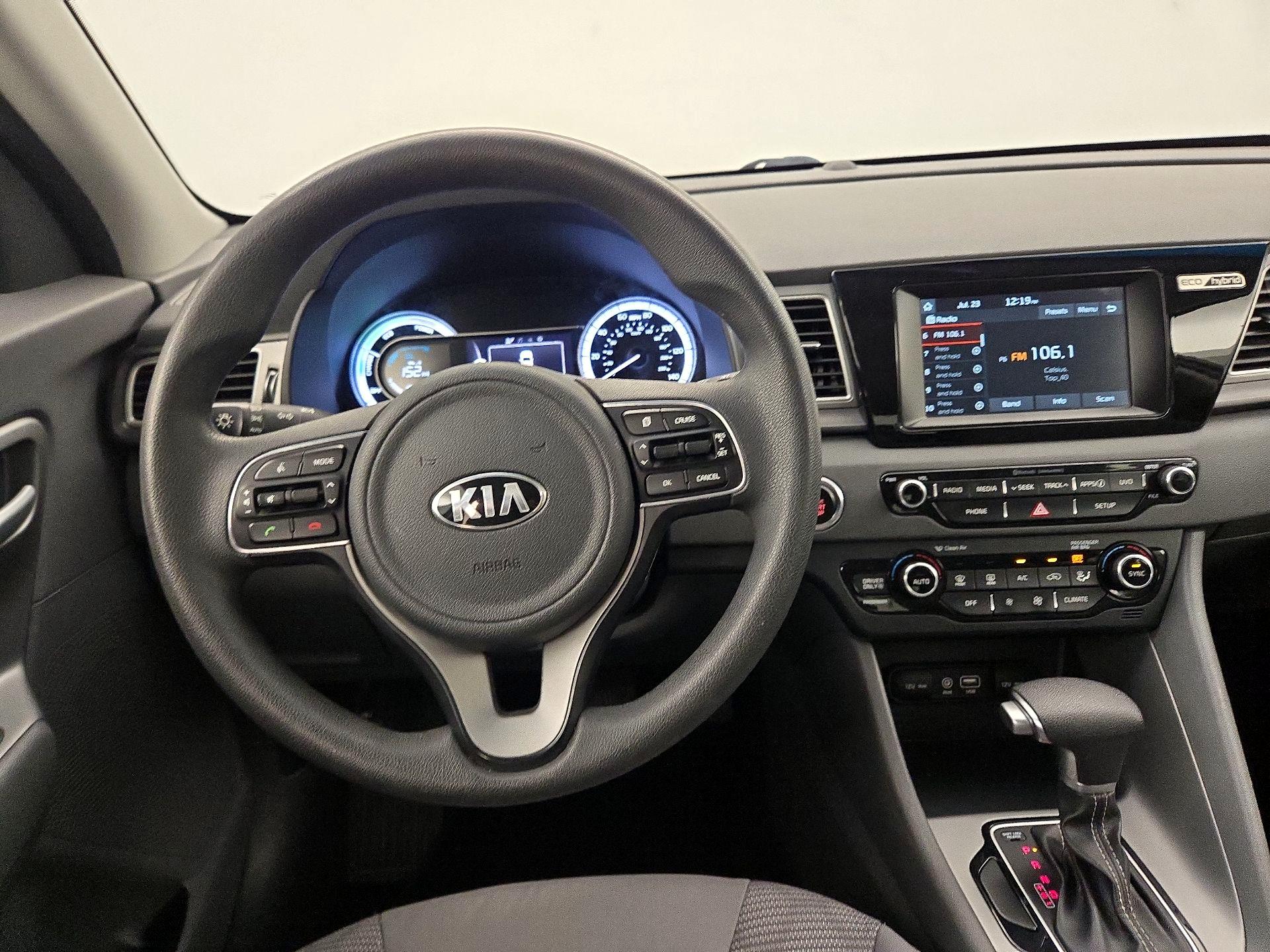 Thumbnail: 2018 Kia Niro - 10