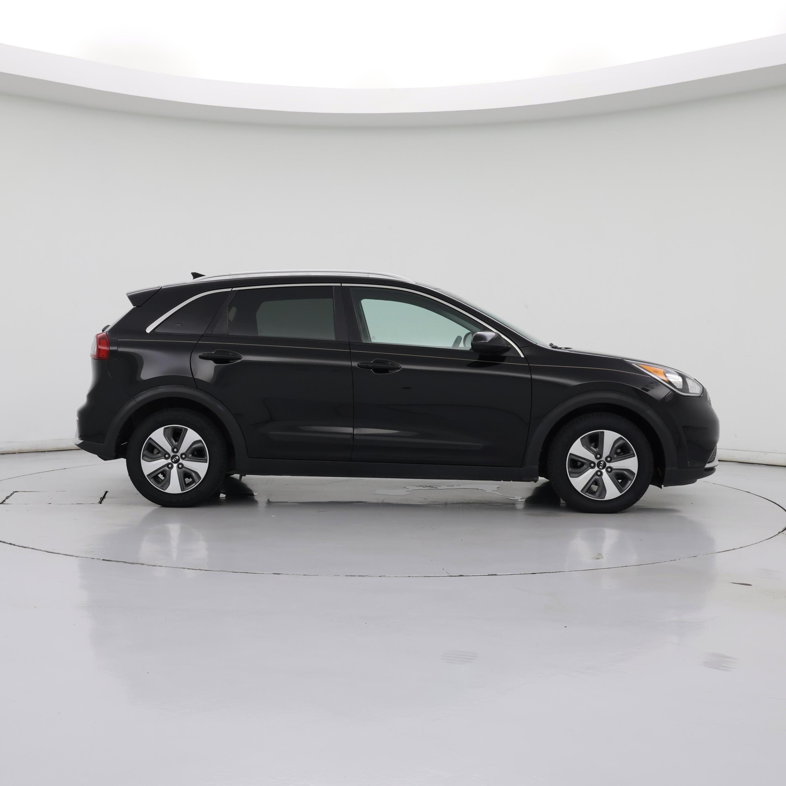 Thumbnail: 2018 Kia Niro - 7