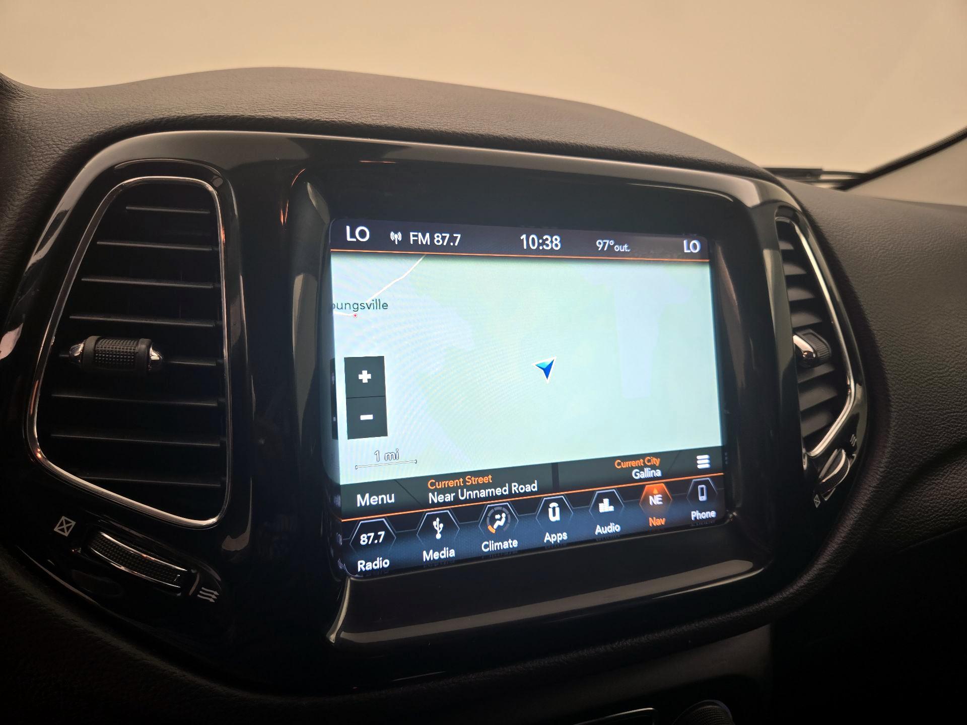 Thumbnail: 2018 Jeep Compass - 14
