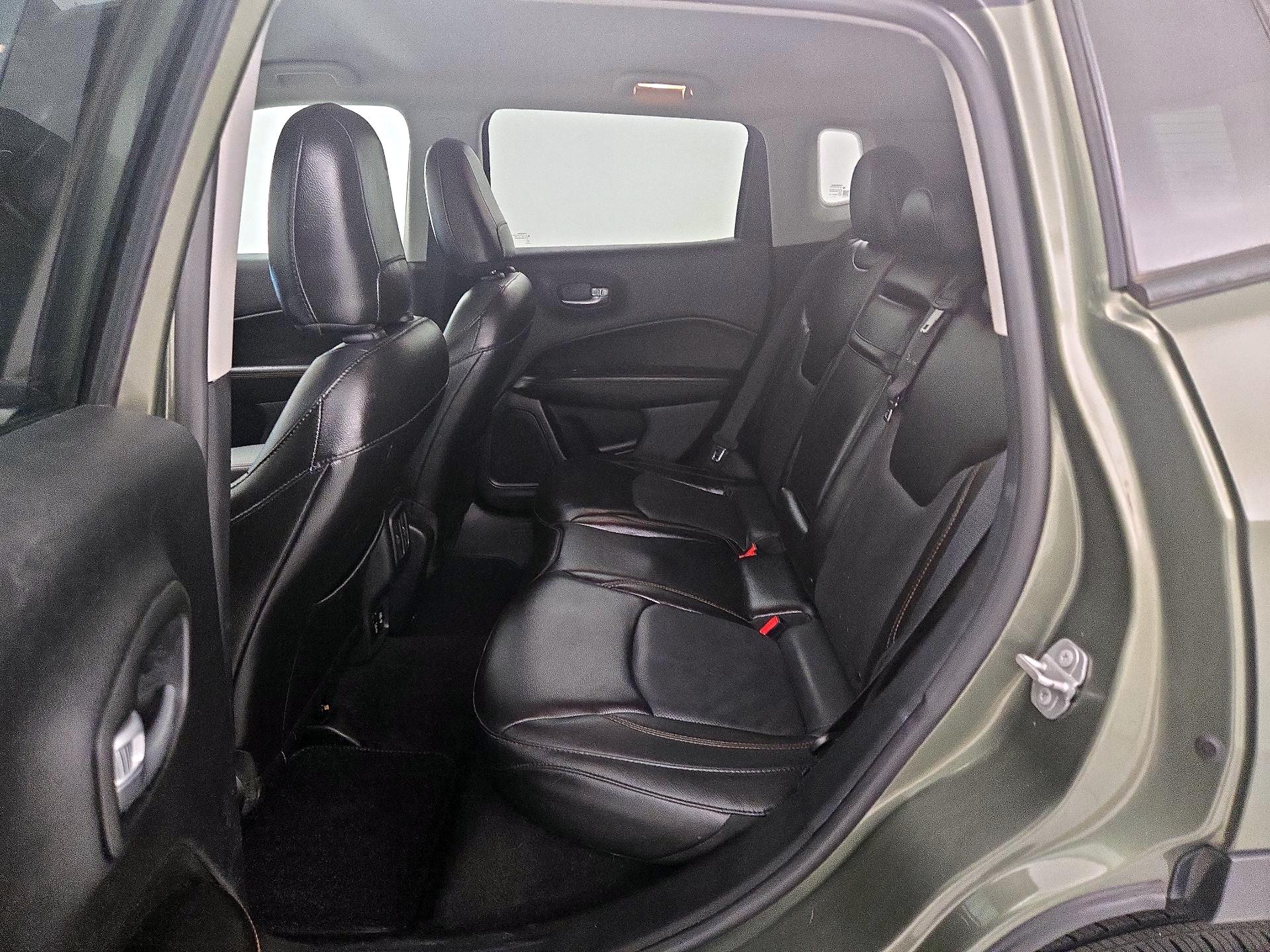 Thumbnail: 2018 Jeep Compass - 20