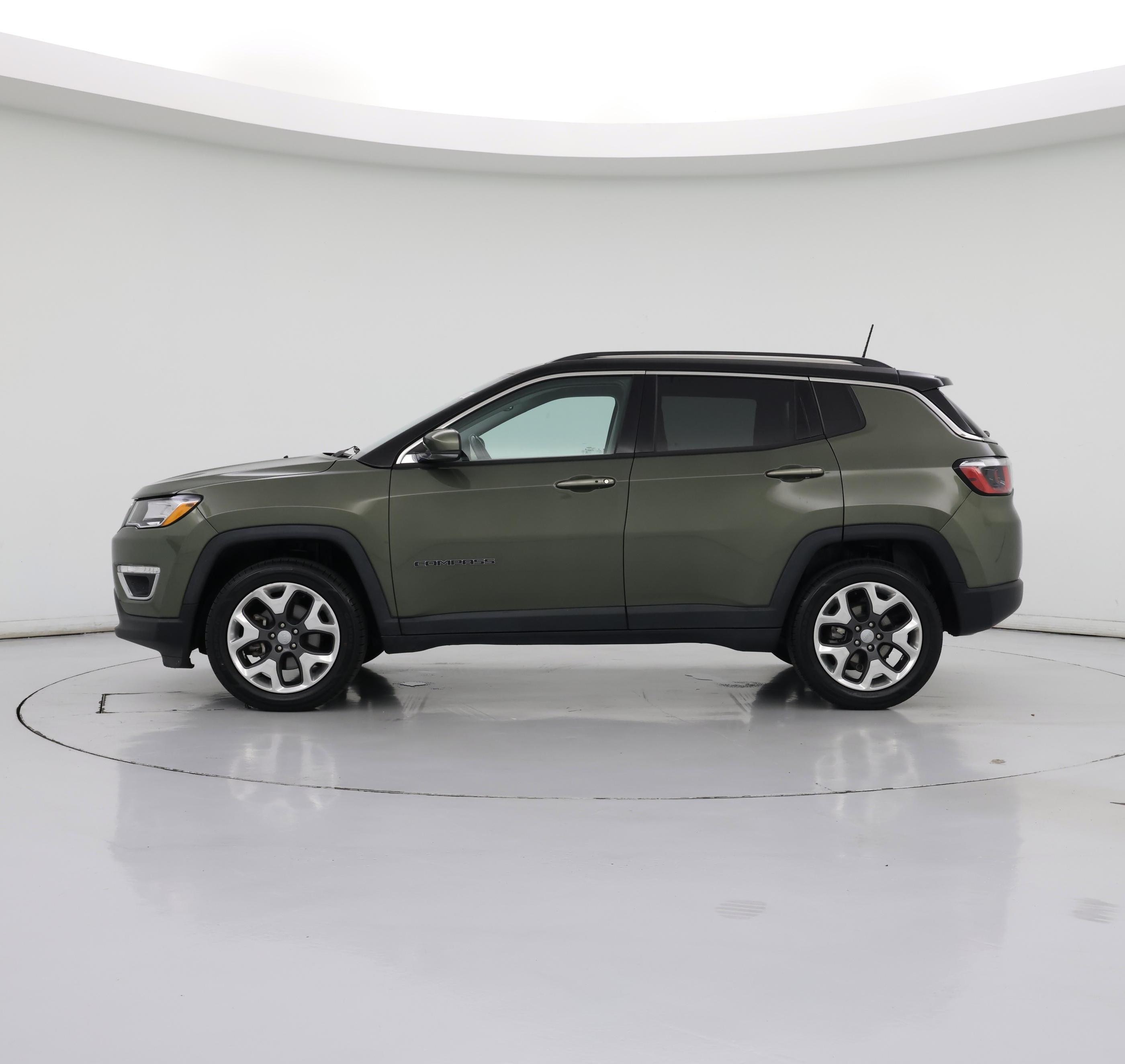 Thumbnail: 2018 Jeep Compass - 3
