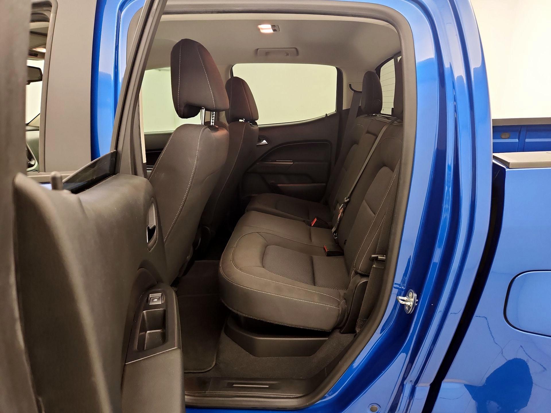 Thumbnail: 2021 Chevrolet Colorado - 20