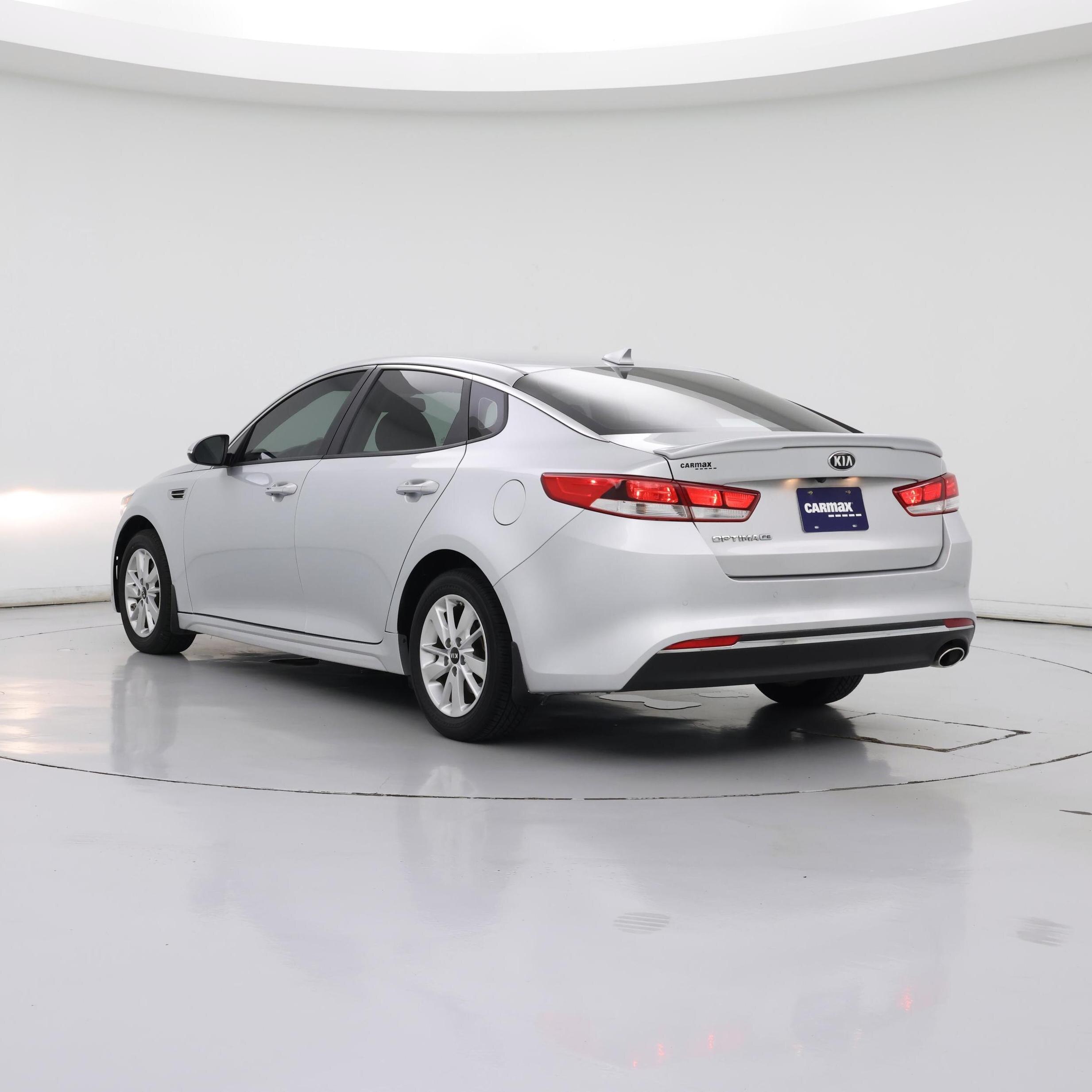 Thumbnail: 2016 Kia Optima - 2