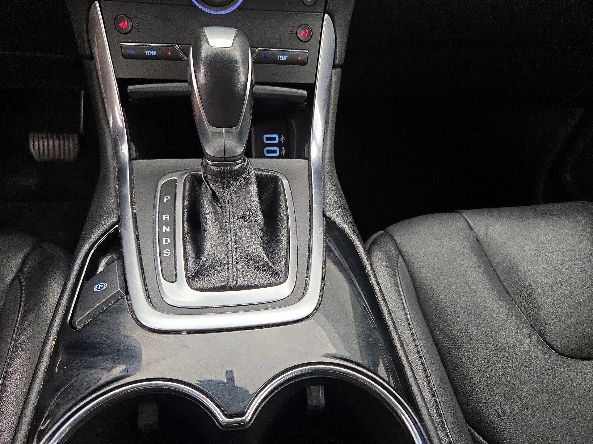 Thumbnail: 2016 Ford Edge - 18