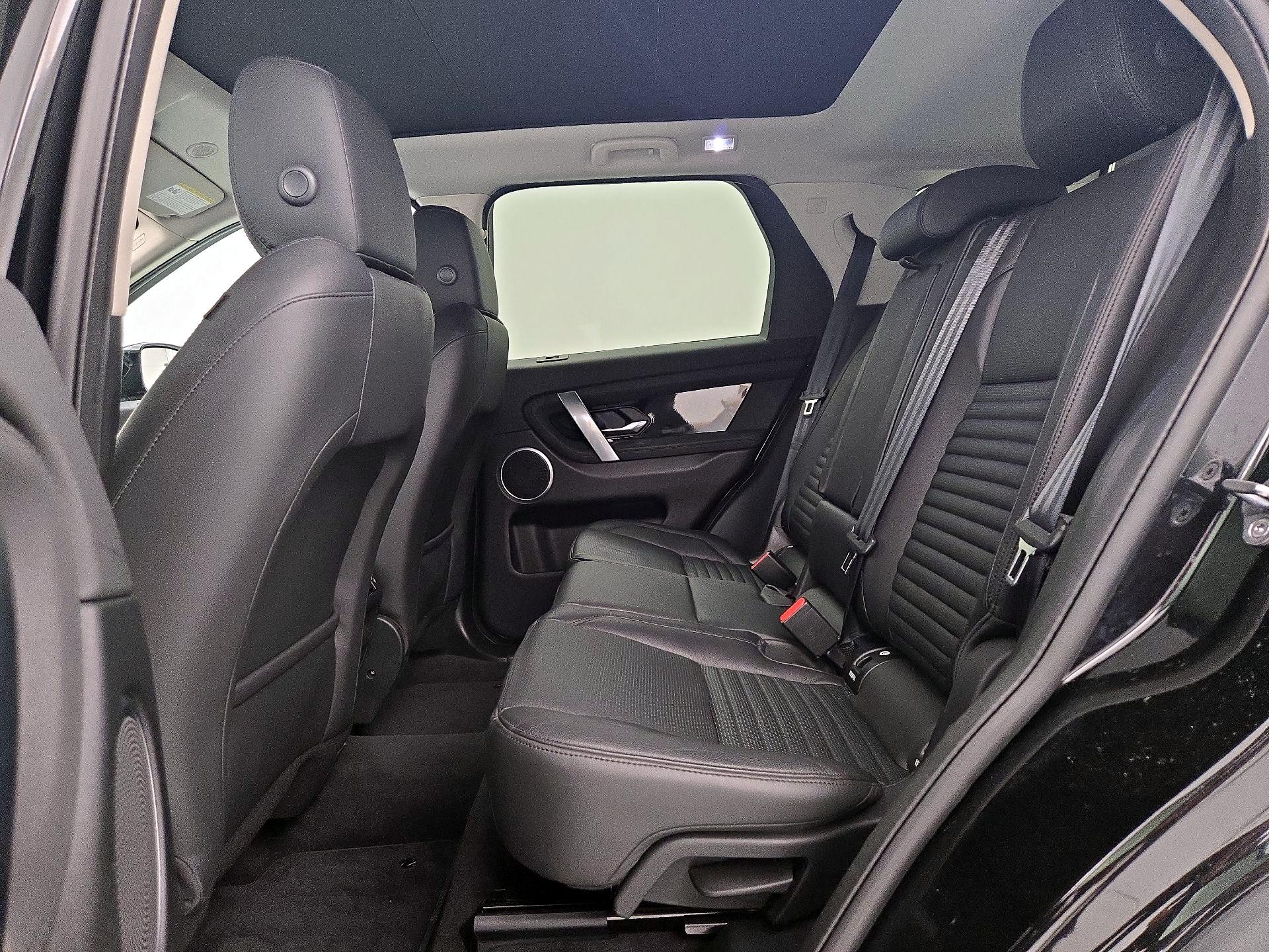 Thumbnail: 2021 Land Rover Discovery Sport - 20