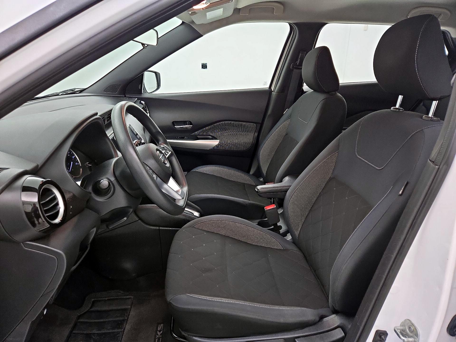 Thumbnail: 2020 Nissan Kicks - 11