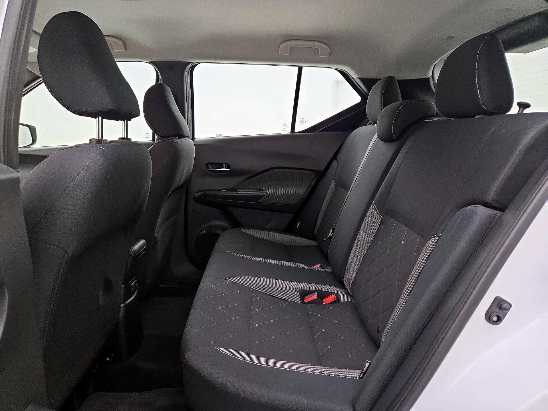 Thumbnail: 2020 Nissan Kicks - 18