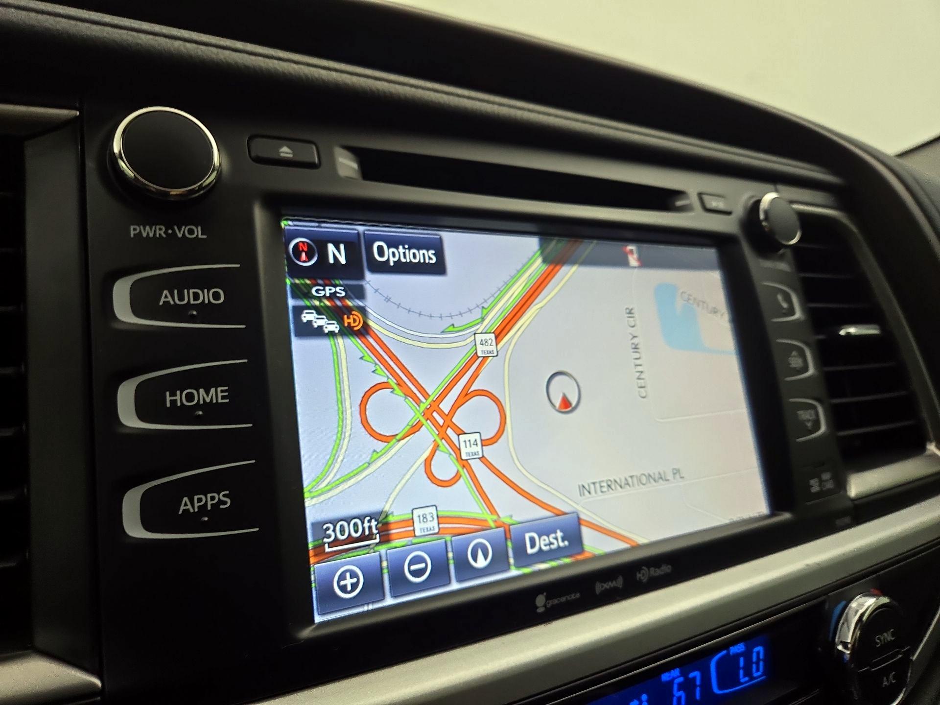 Thumbnail: 2019 Toyota Highlander - 14