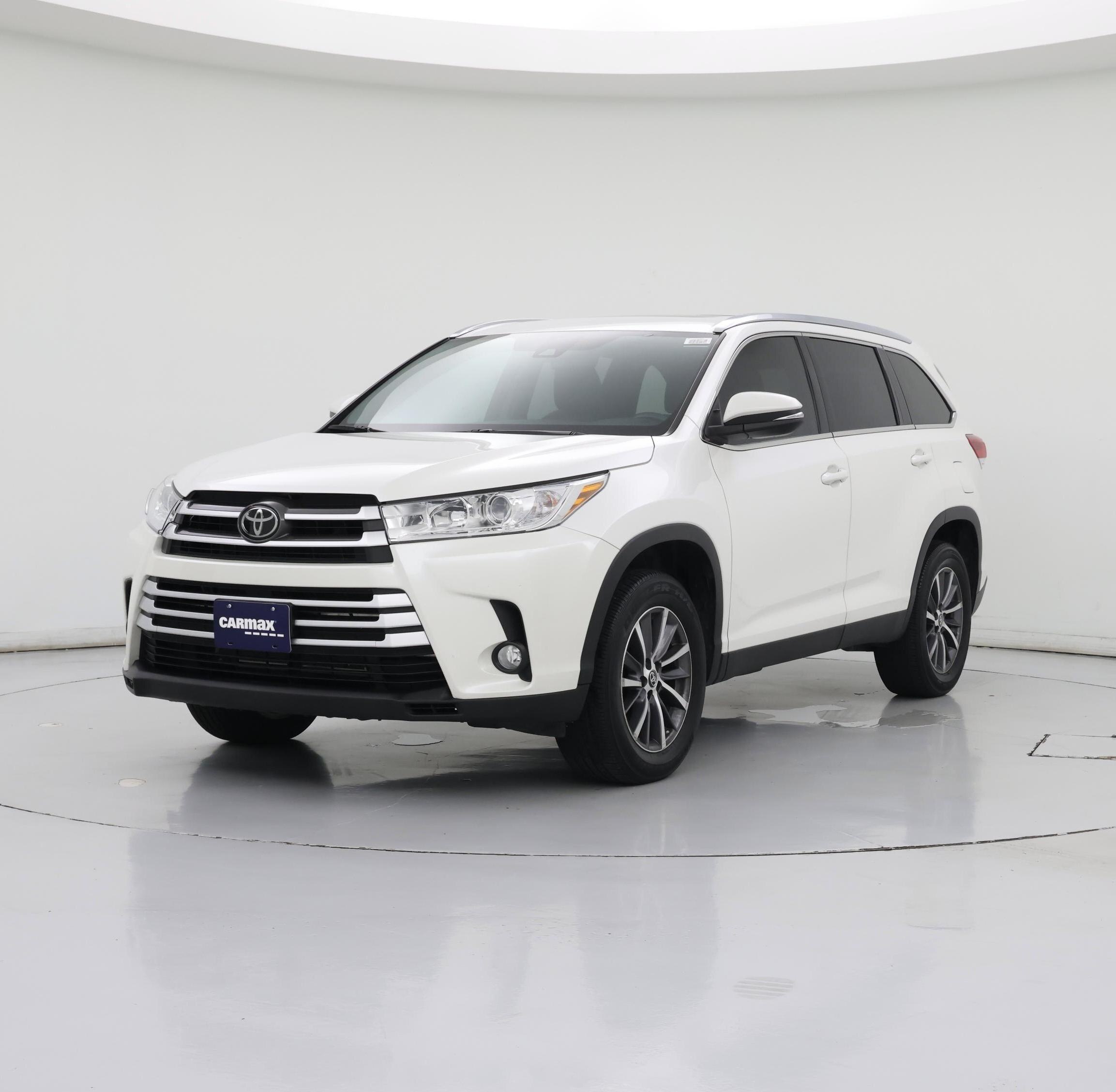 Thumbnail: 2019 Toyota Highlander - 4