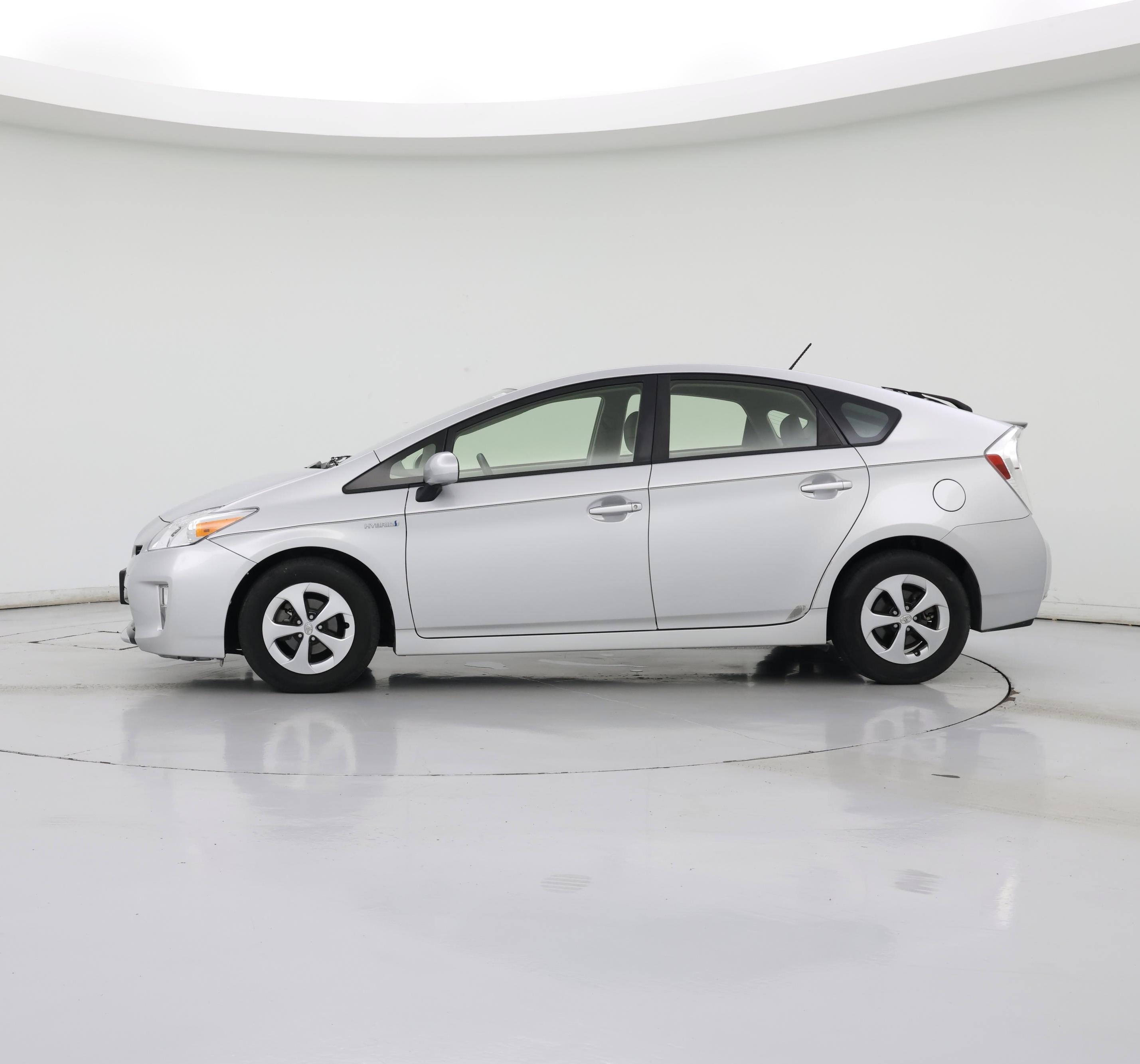 Thumbnail: 2013 Toyota Prius - 3
