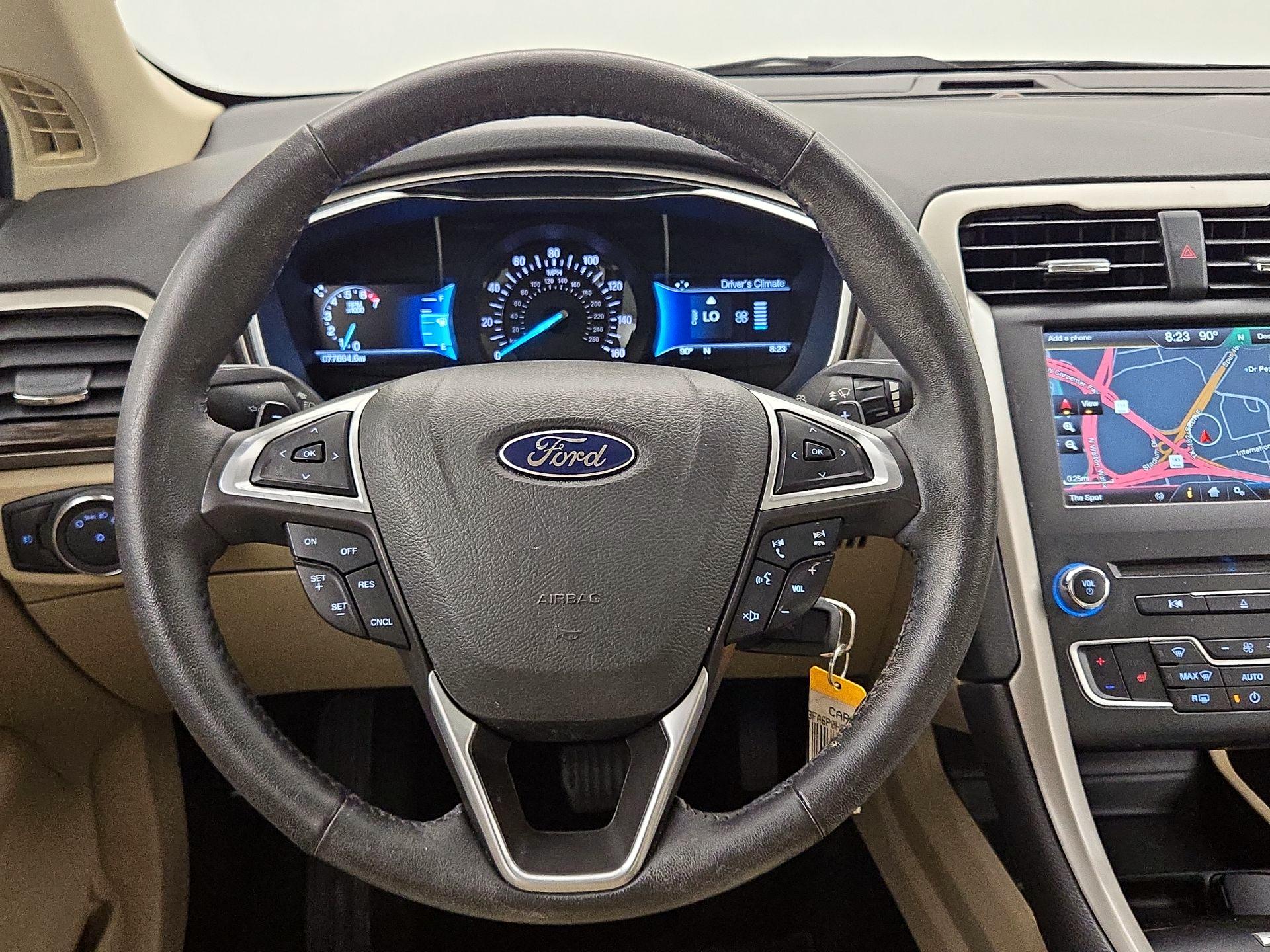 Thumbnail: 2016 Ford Fusion - 10