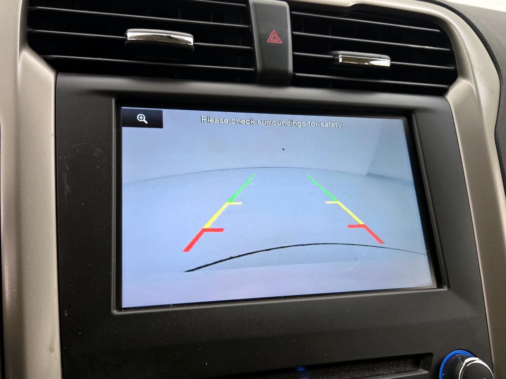 Thumbnail: 2016 Ford Fusion - 15