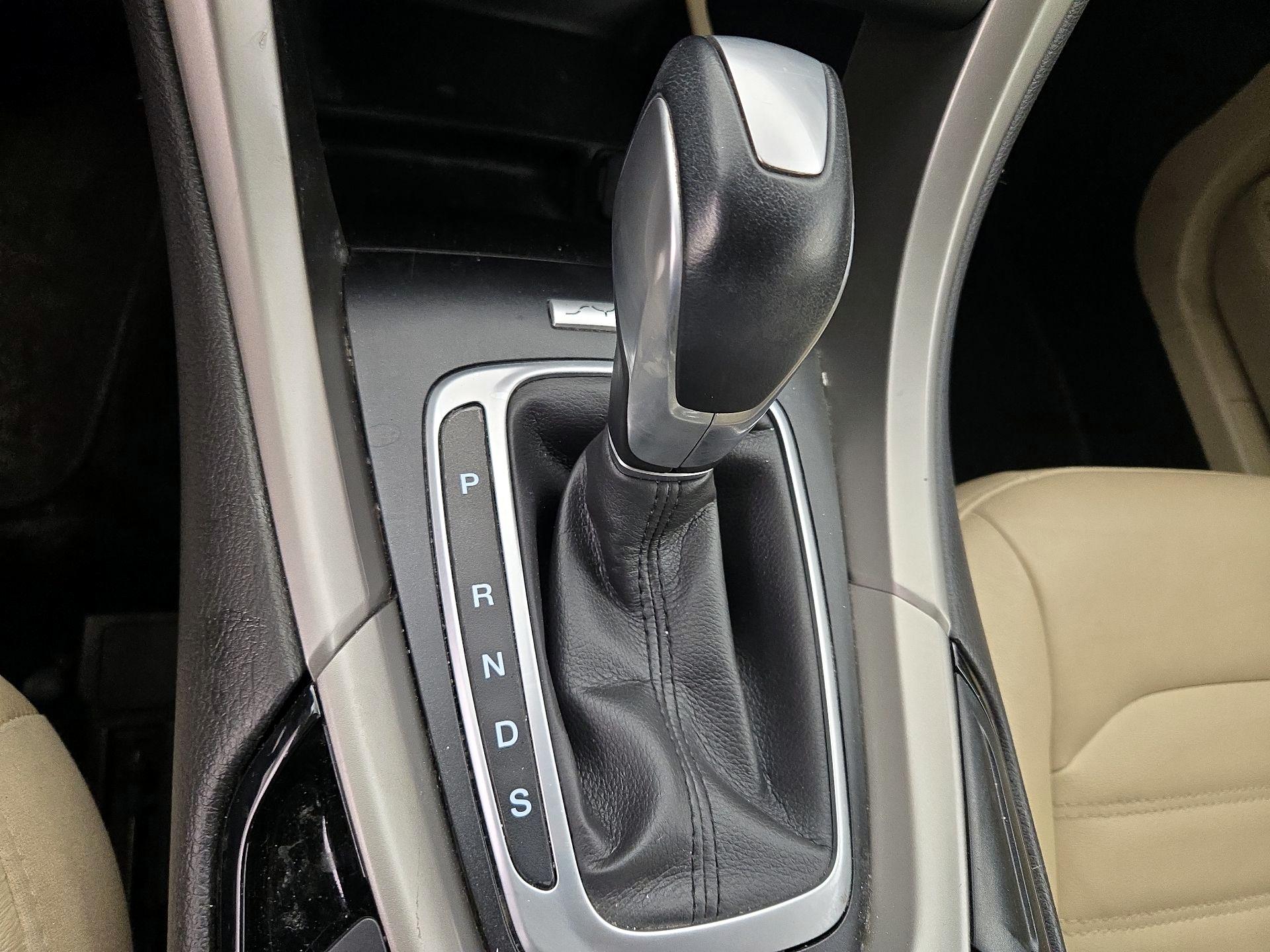 Thumbnail: 2016 Ford Fusion - 18