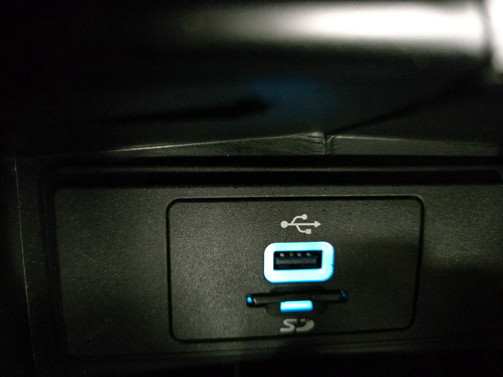 Thumbnail: 2016 Ford Fusion - 19