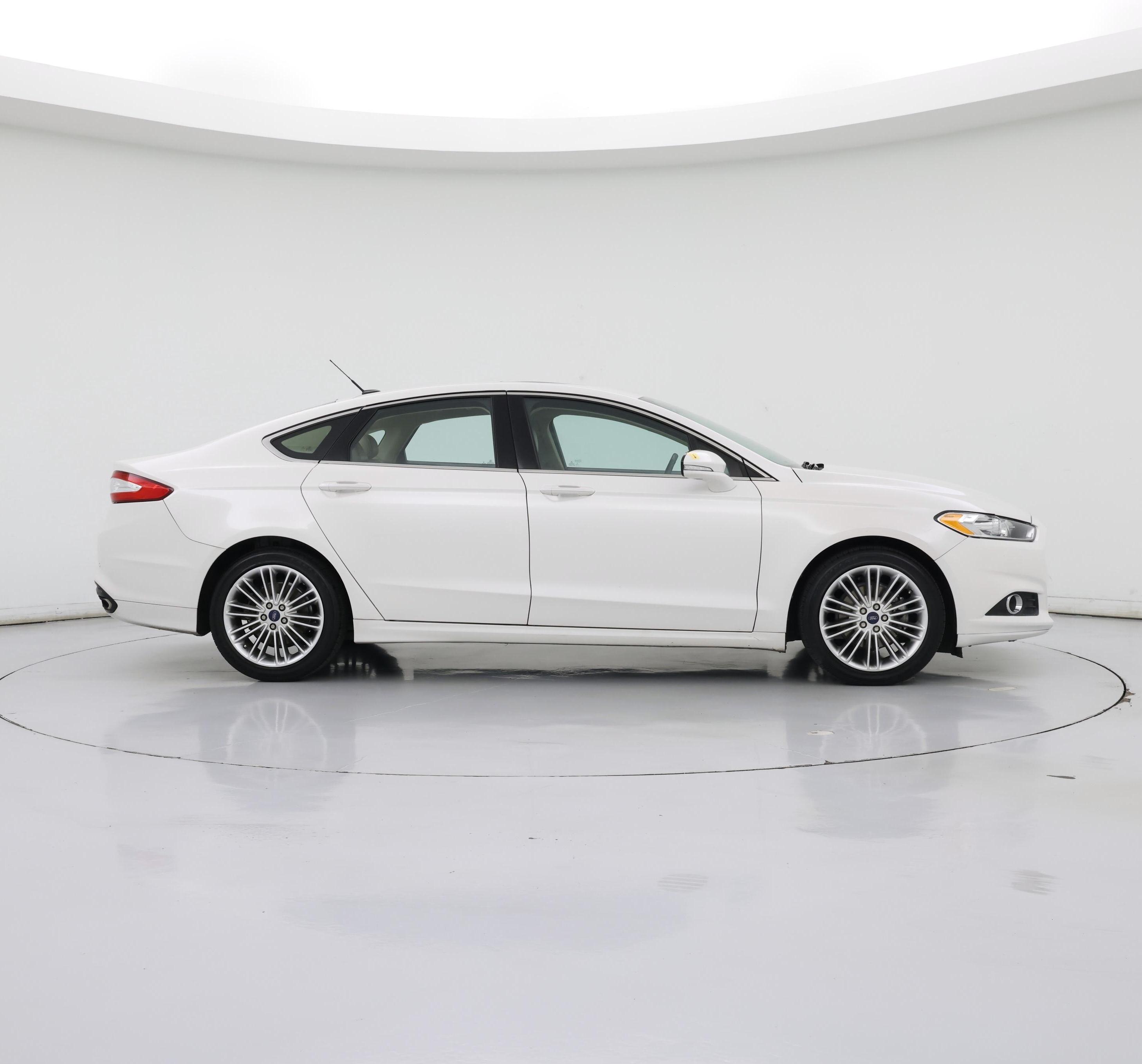 Thumbnail: 2016 Ford Fusion - 7