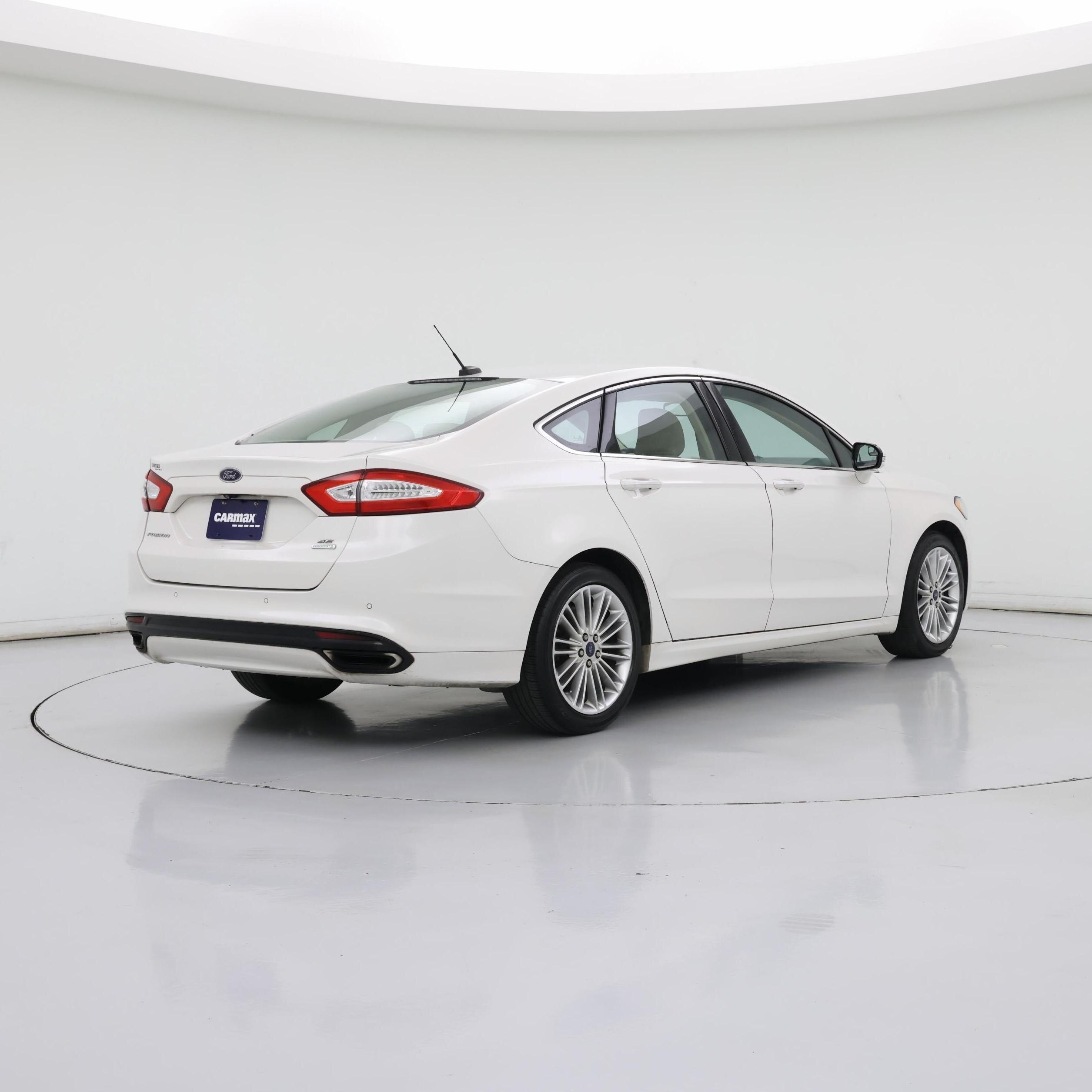 Thumbnail: 2016 Ford Fusion - 8