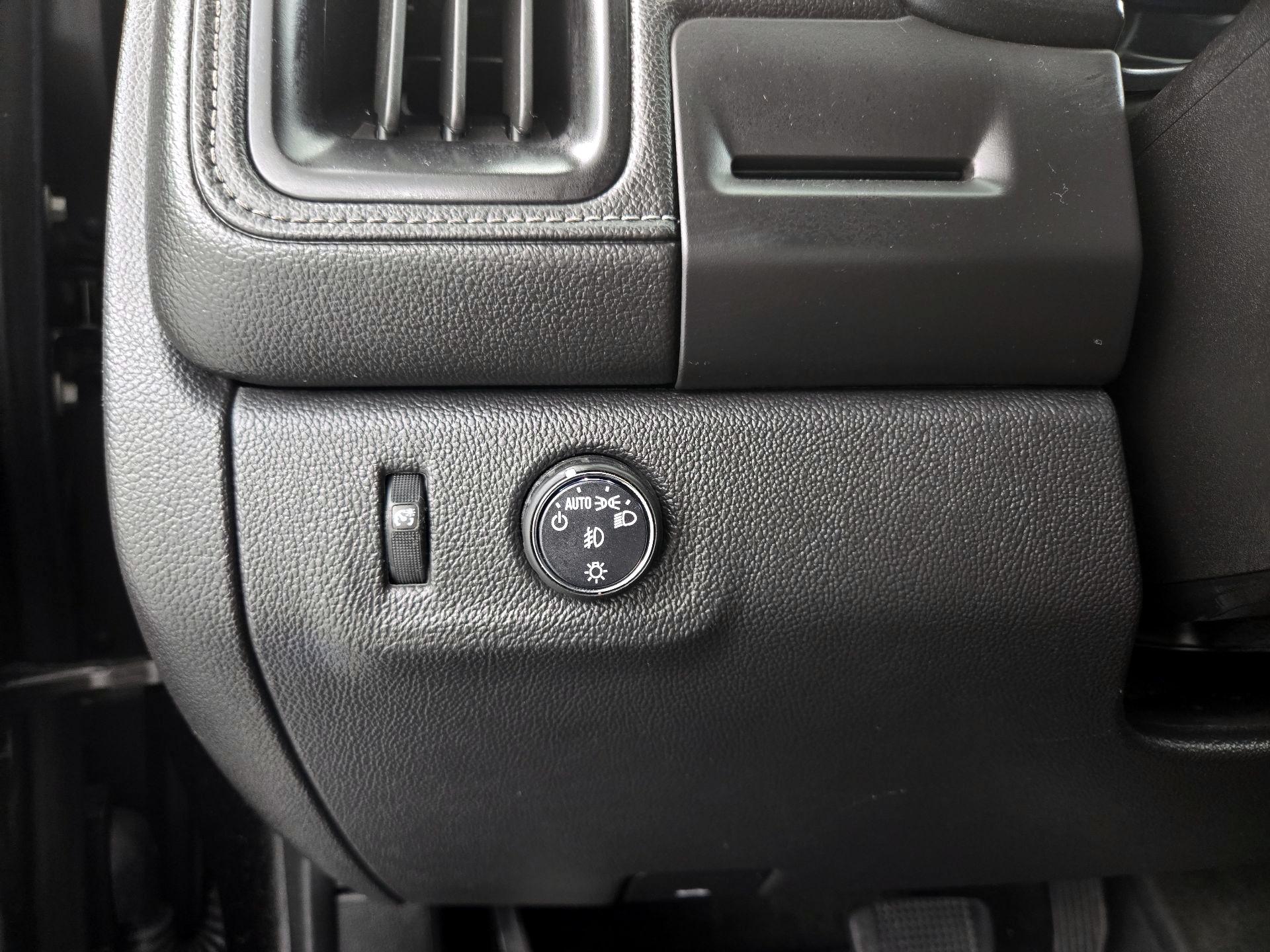 Thumbnail: 2016 GMC Canyon - 13