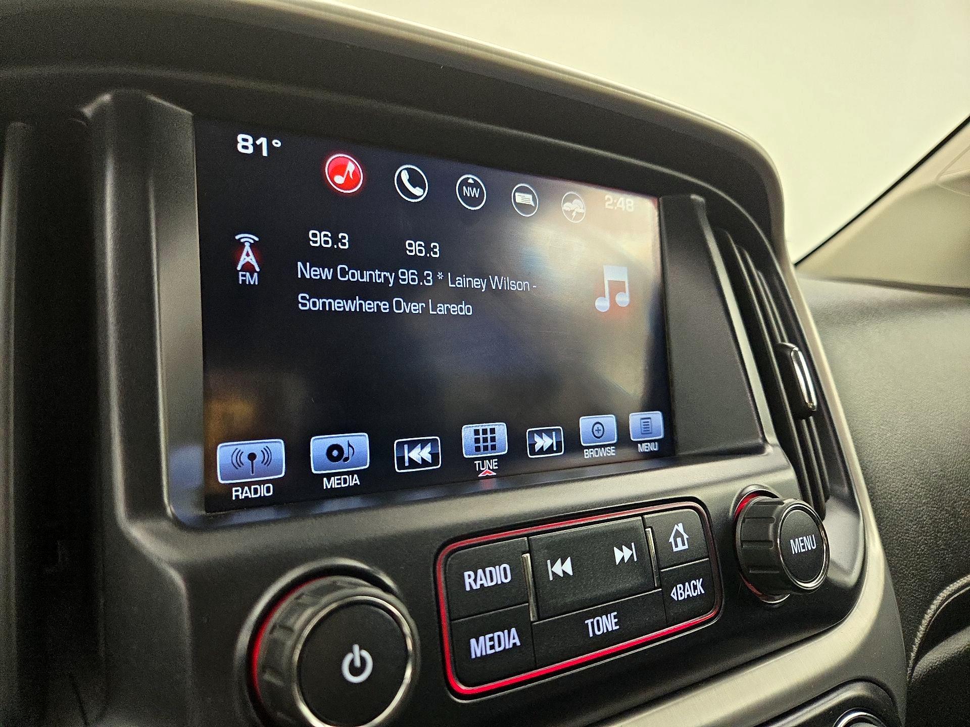 Thumbnail: 2016 GMC Canyon - 16