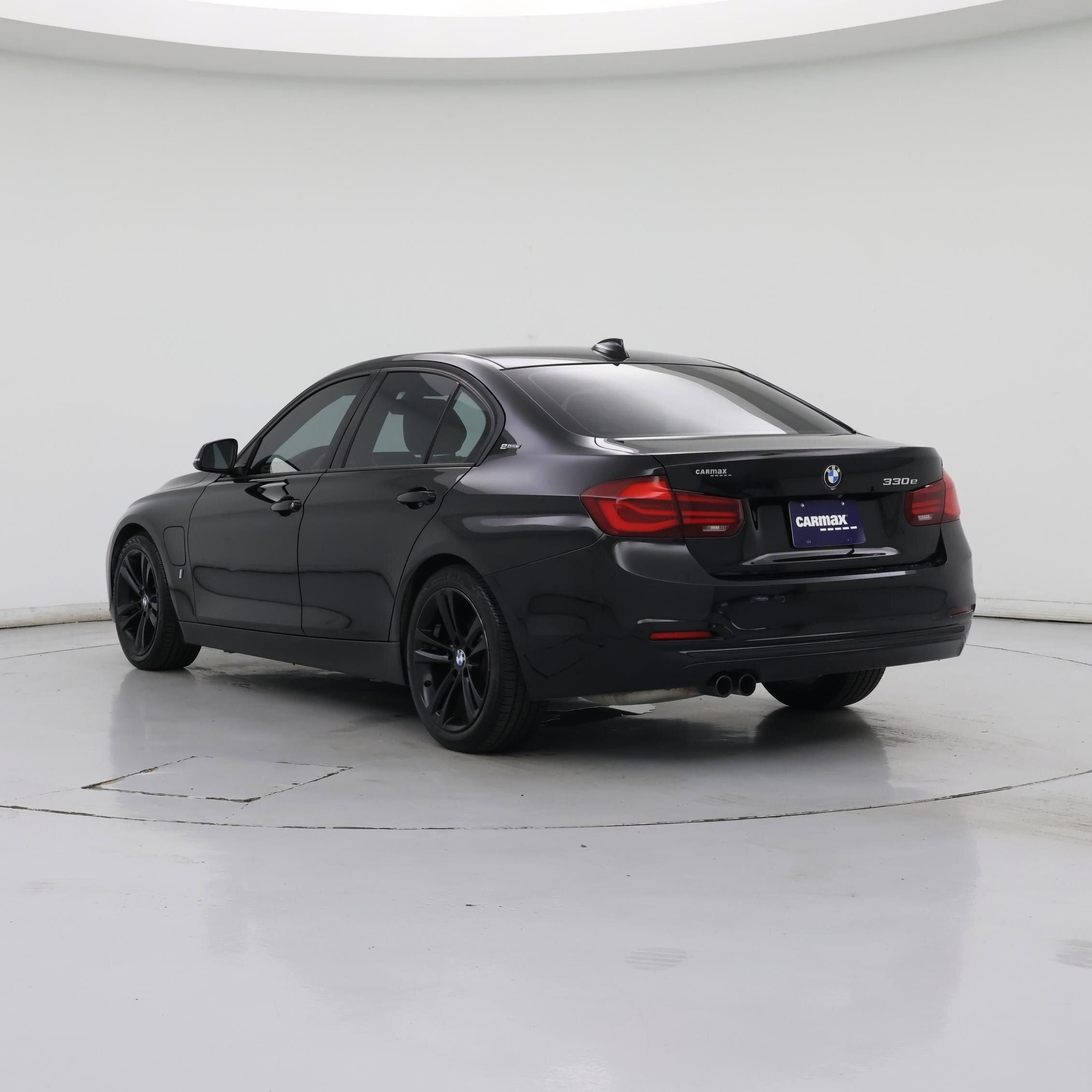 Thumbnail: 2018 BMW 3 Series - 2