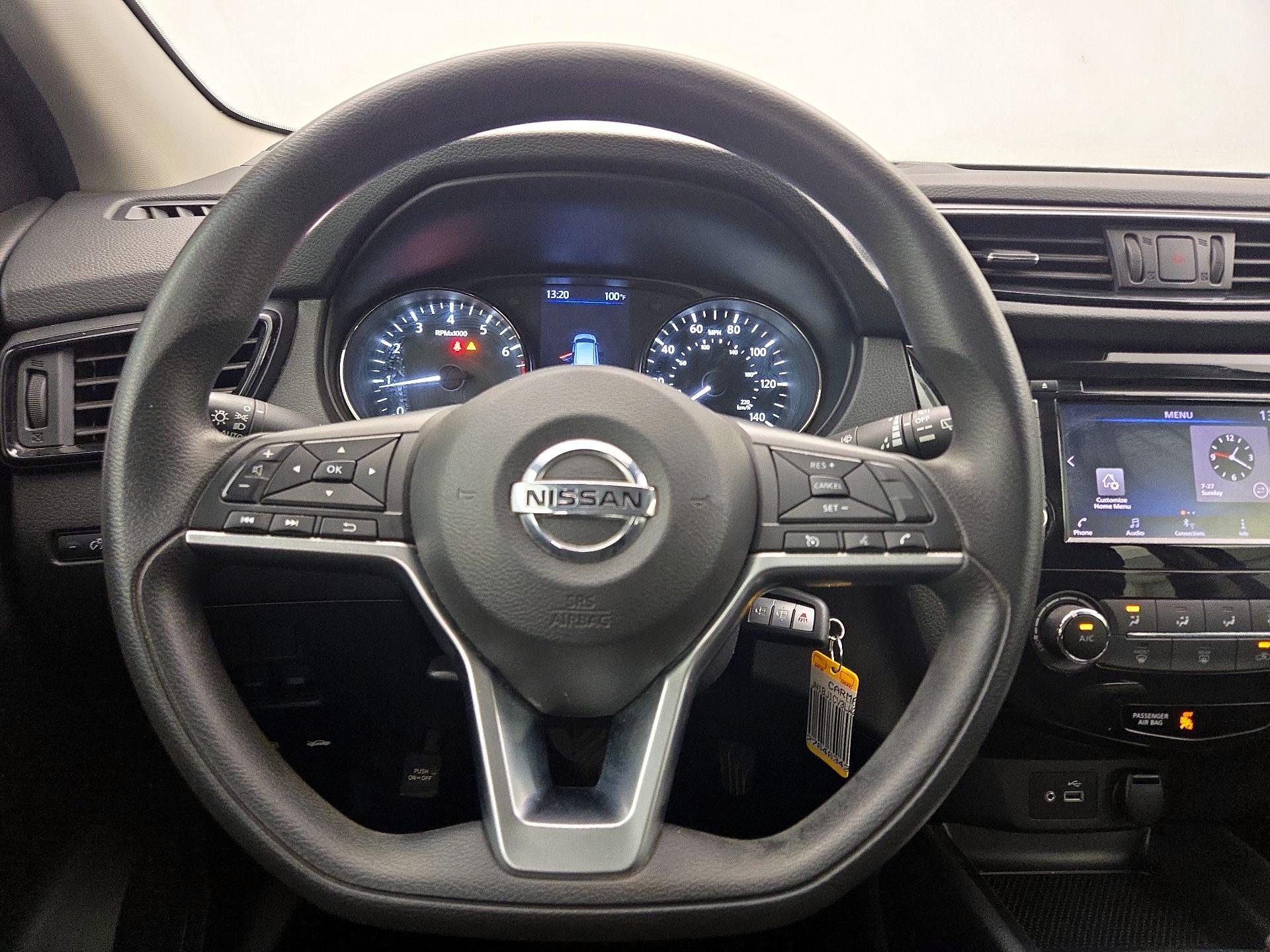 Thumbnail: 2020 Nissan Rogue Sport - 10