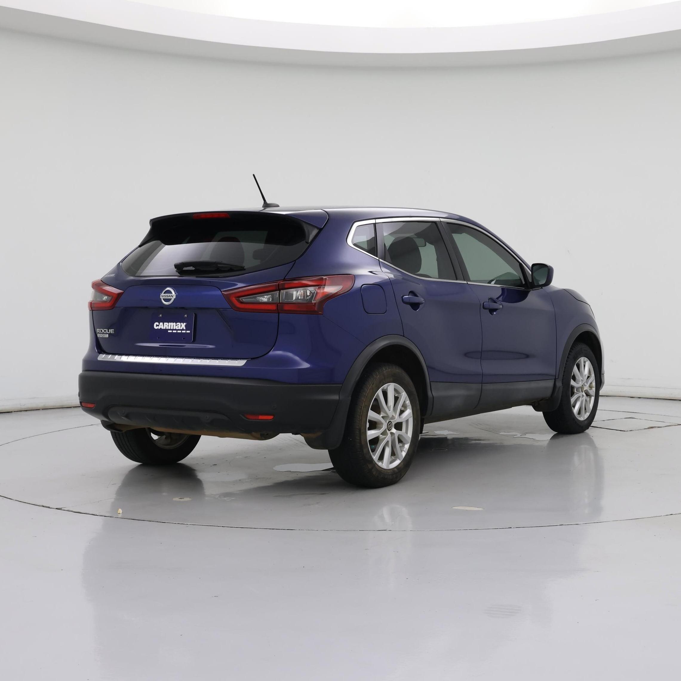 Thumbnail: 2020 Nissan Rogue Sport - 8