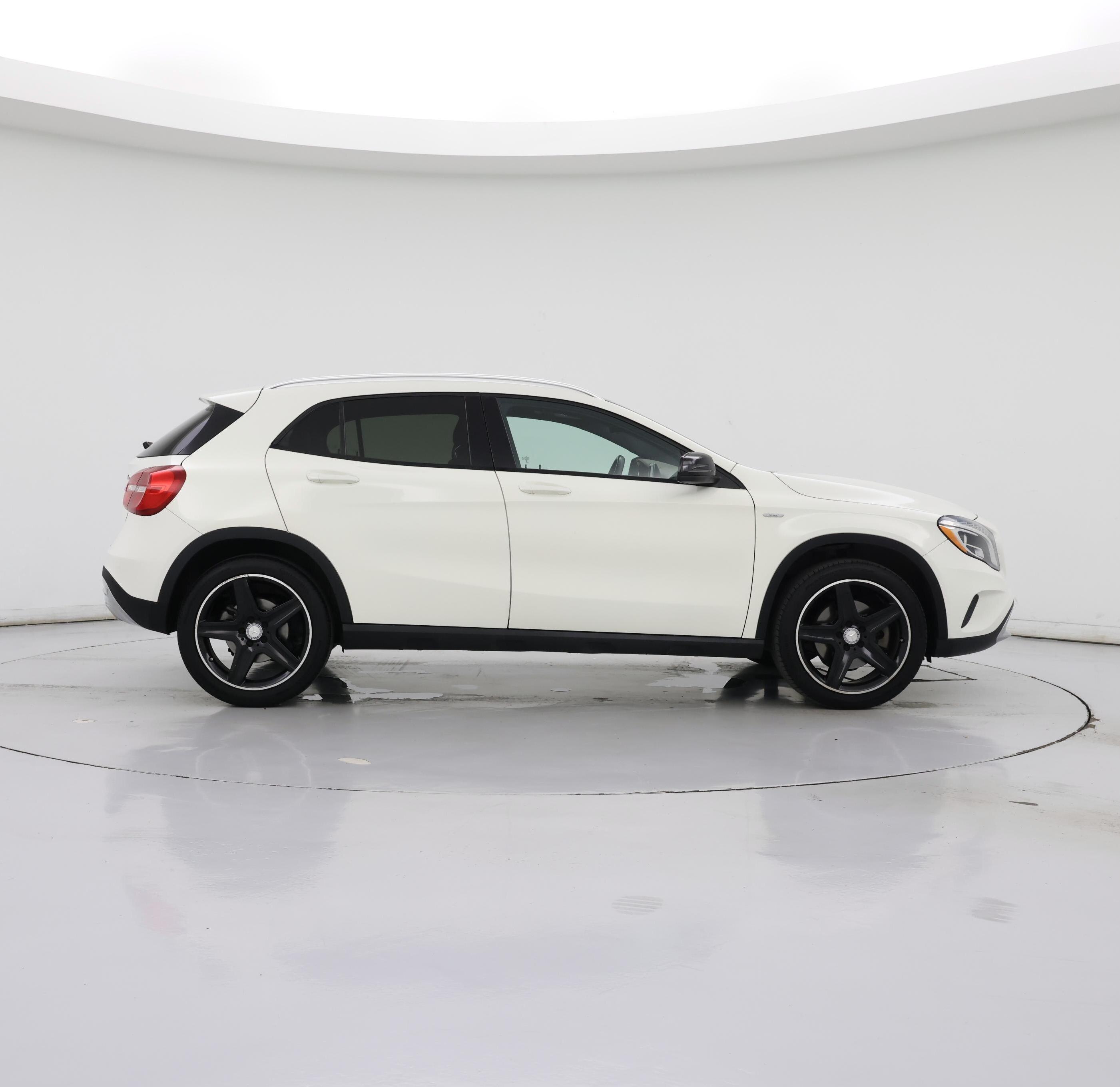 Thumbnail: 2015 Mercedes-Benz GLA - 7
