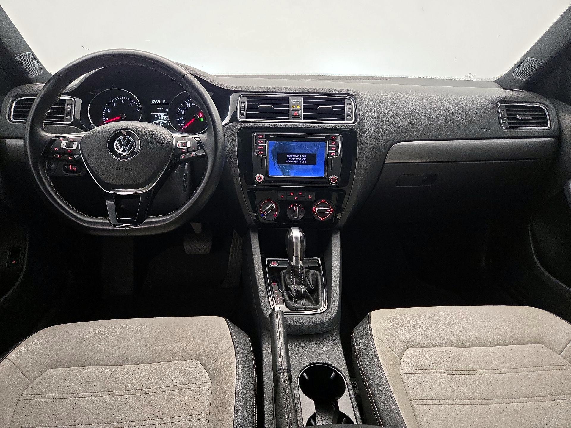 Thumbnail: 2016 Volkswagen Jetta - 9