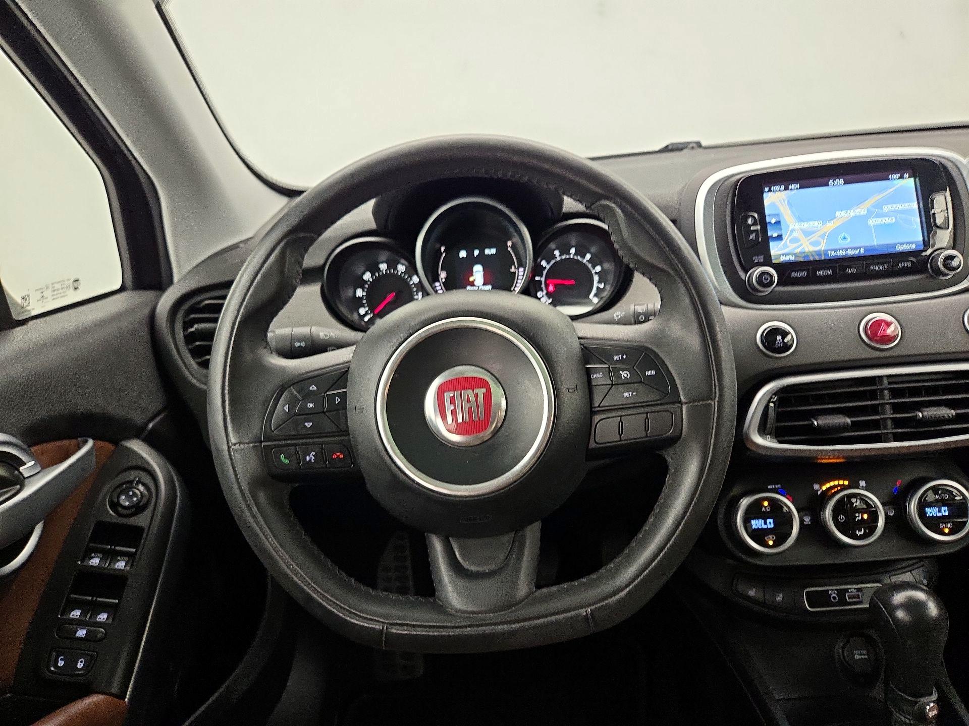 Thumbnail: 2016 Fiat 500X - 10