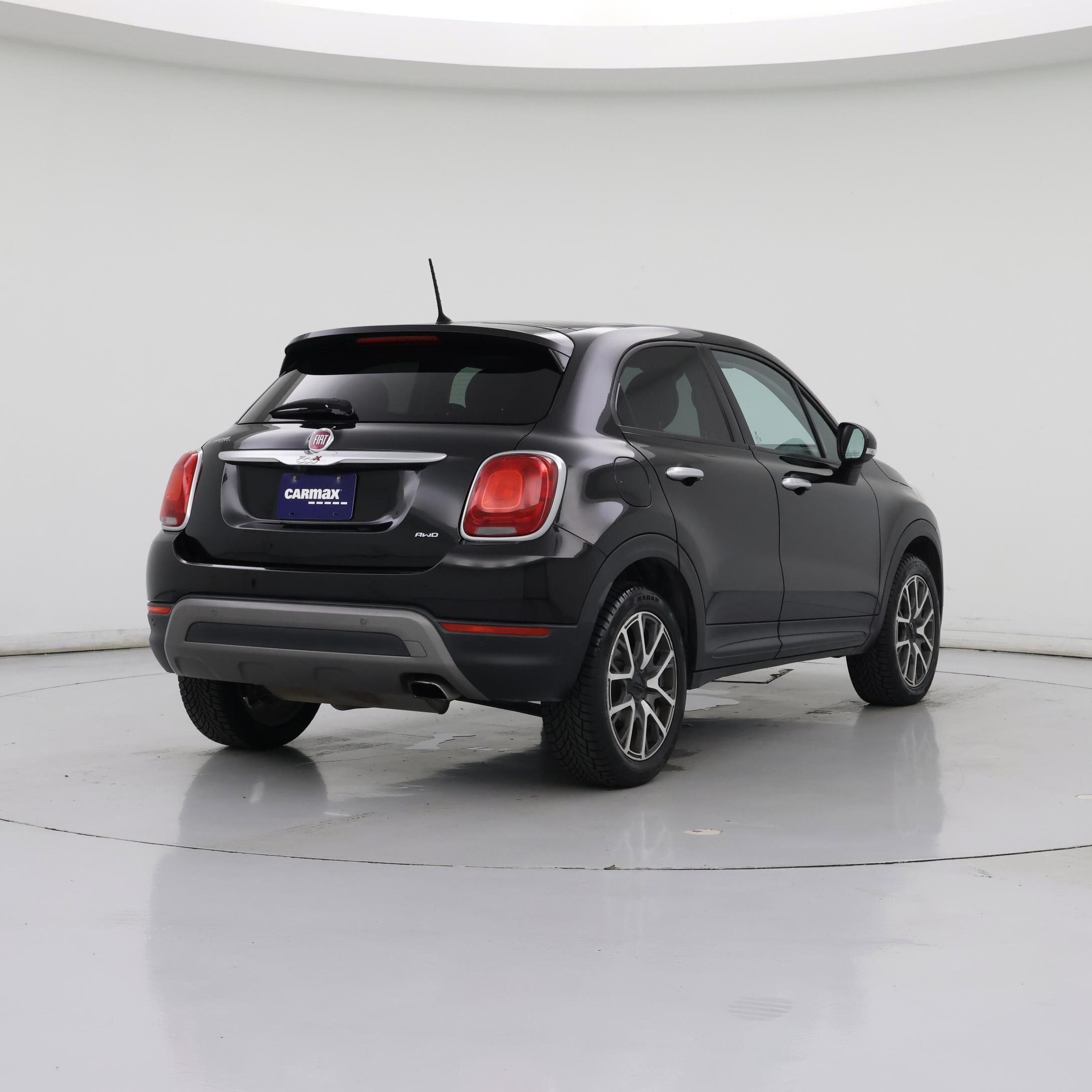 Thumbnail: 2016 Fiat 500X - 8
