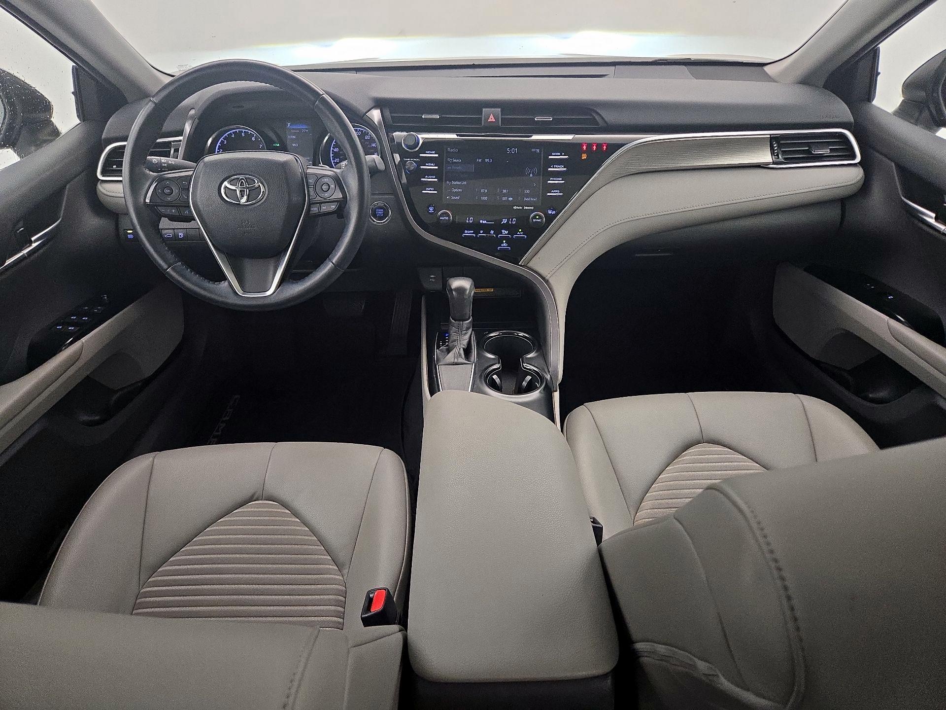 Thumbnail: 2018 Toyota Camry - 9