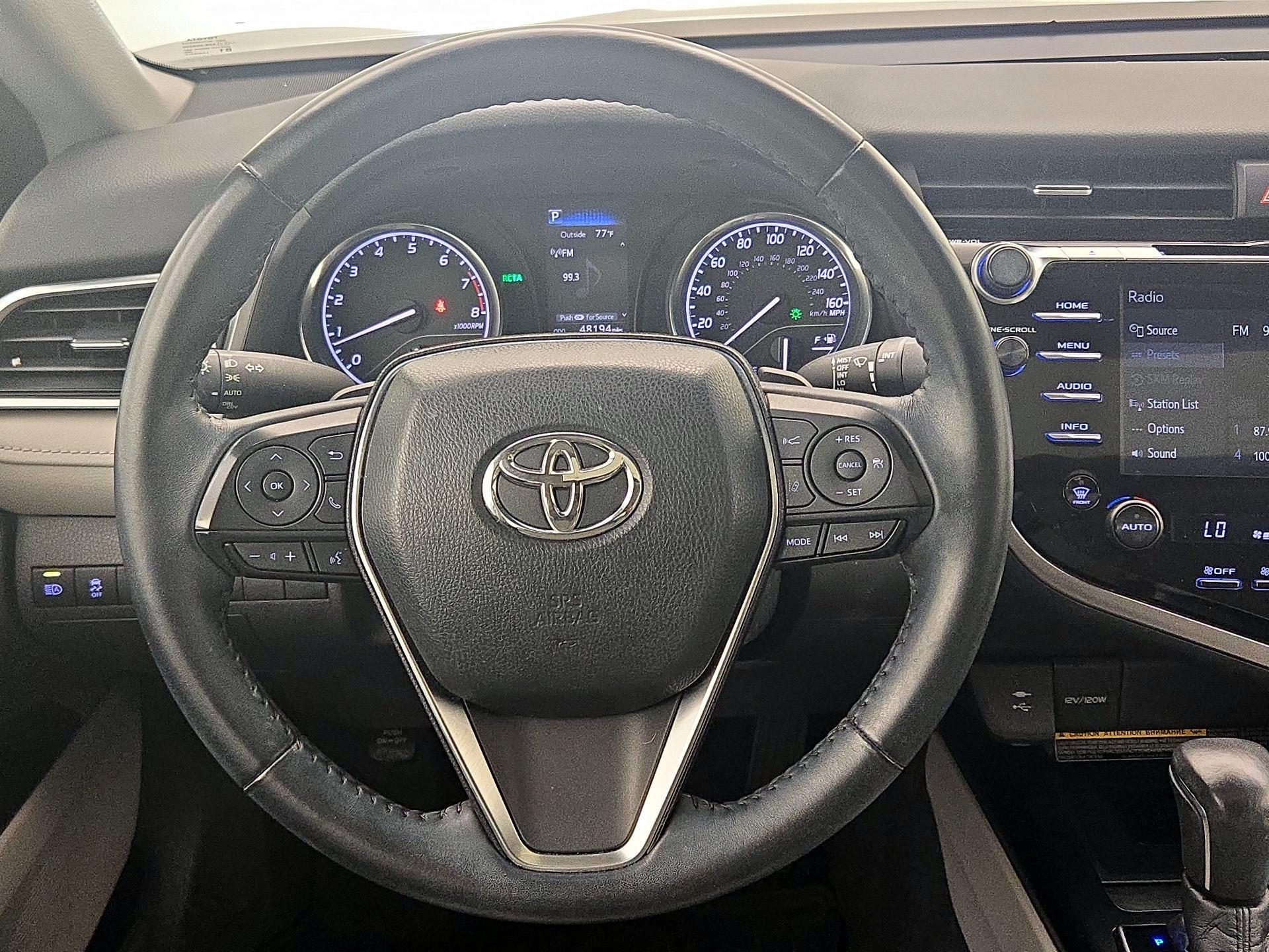 Thumbnail: 2018 Toyota Camry - 10