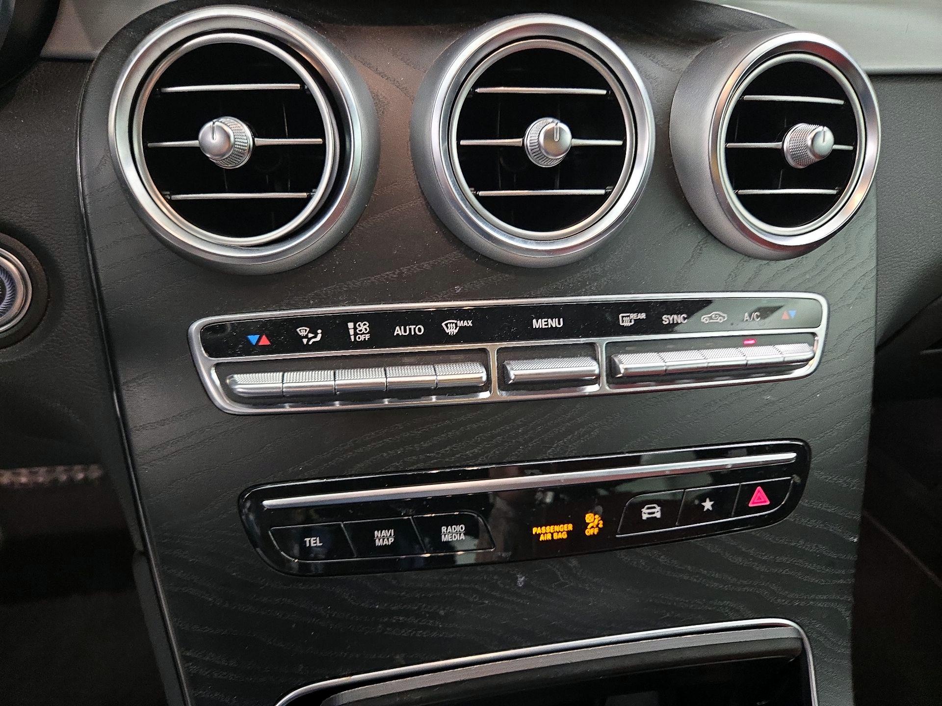 Thumbnail: 2022 Mercedes-Benz GLC - 16