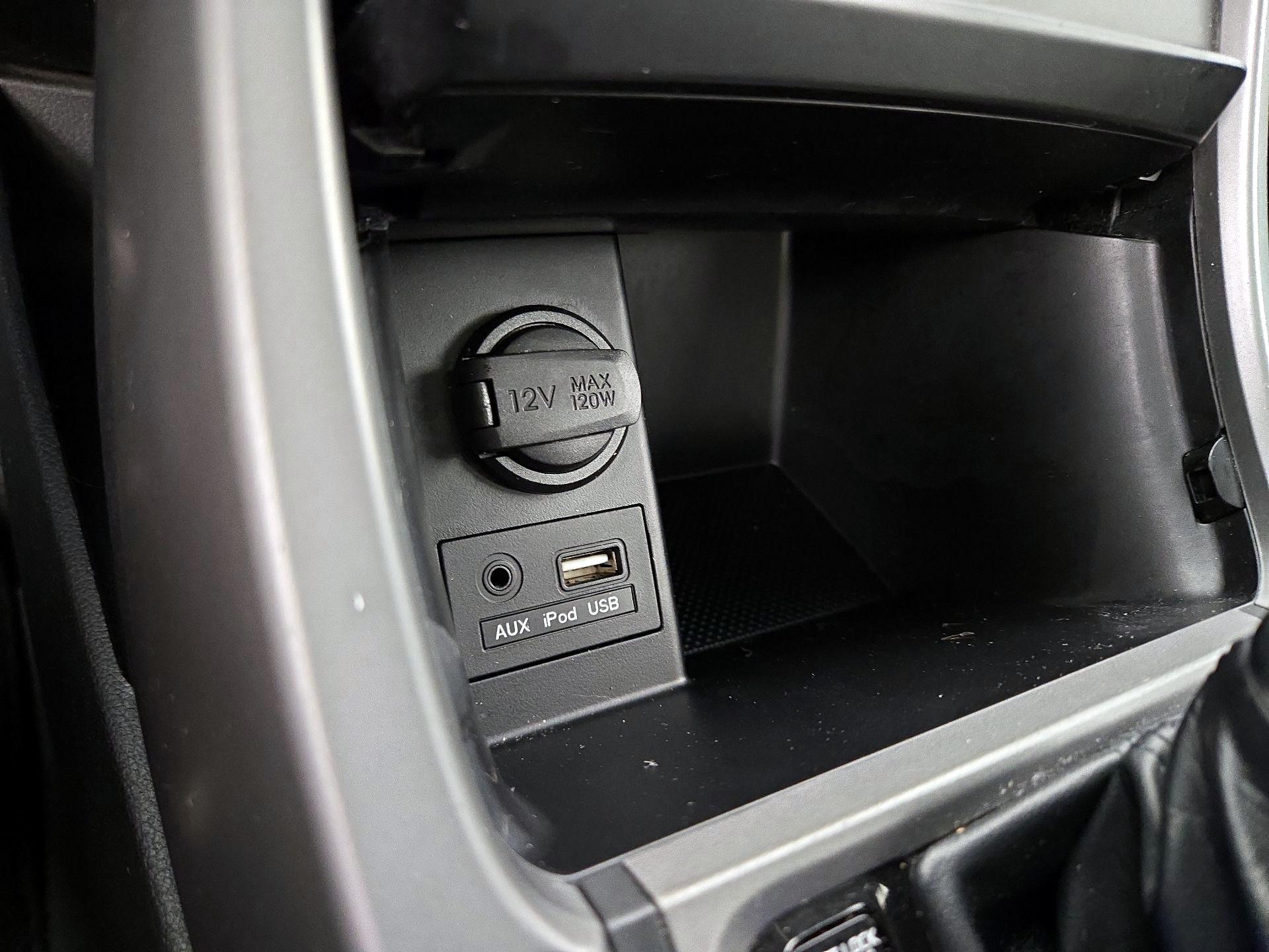 Thumbnail: 2016 Hyundai Elantra - 18