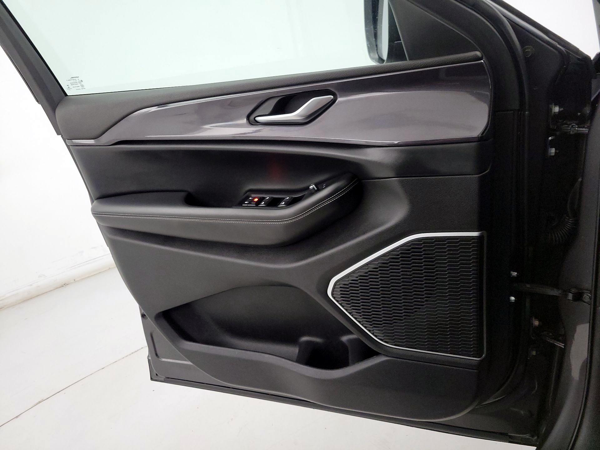 Thumbnail: 2021 Jeep Grand Cherokee L - 12