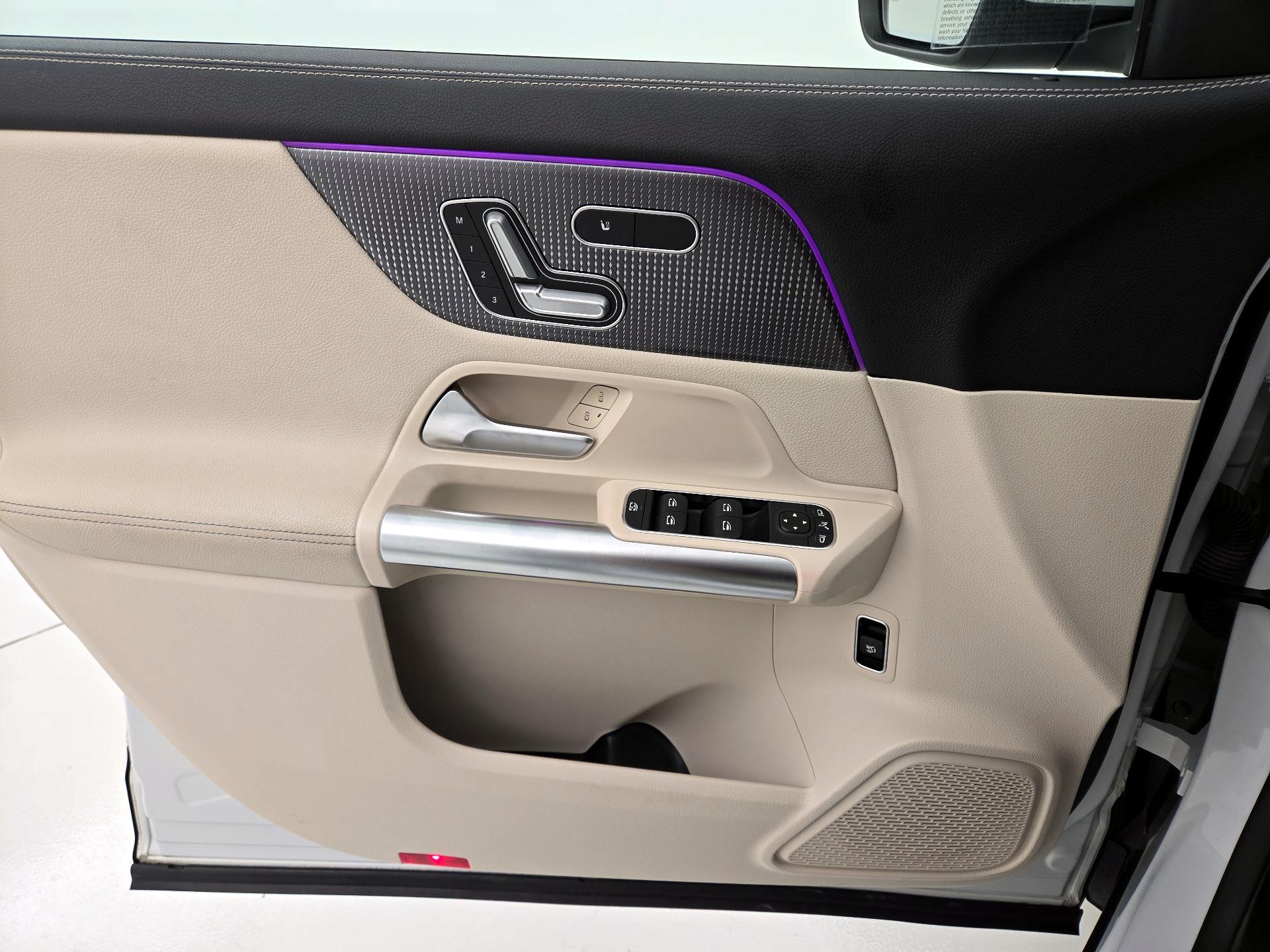 Thumbnail: 2021 Mercedes-Benz GLA - 12