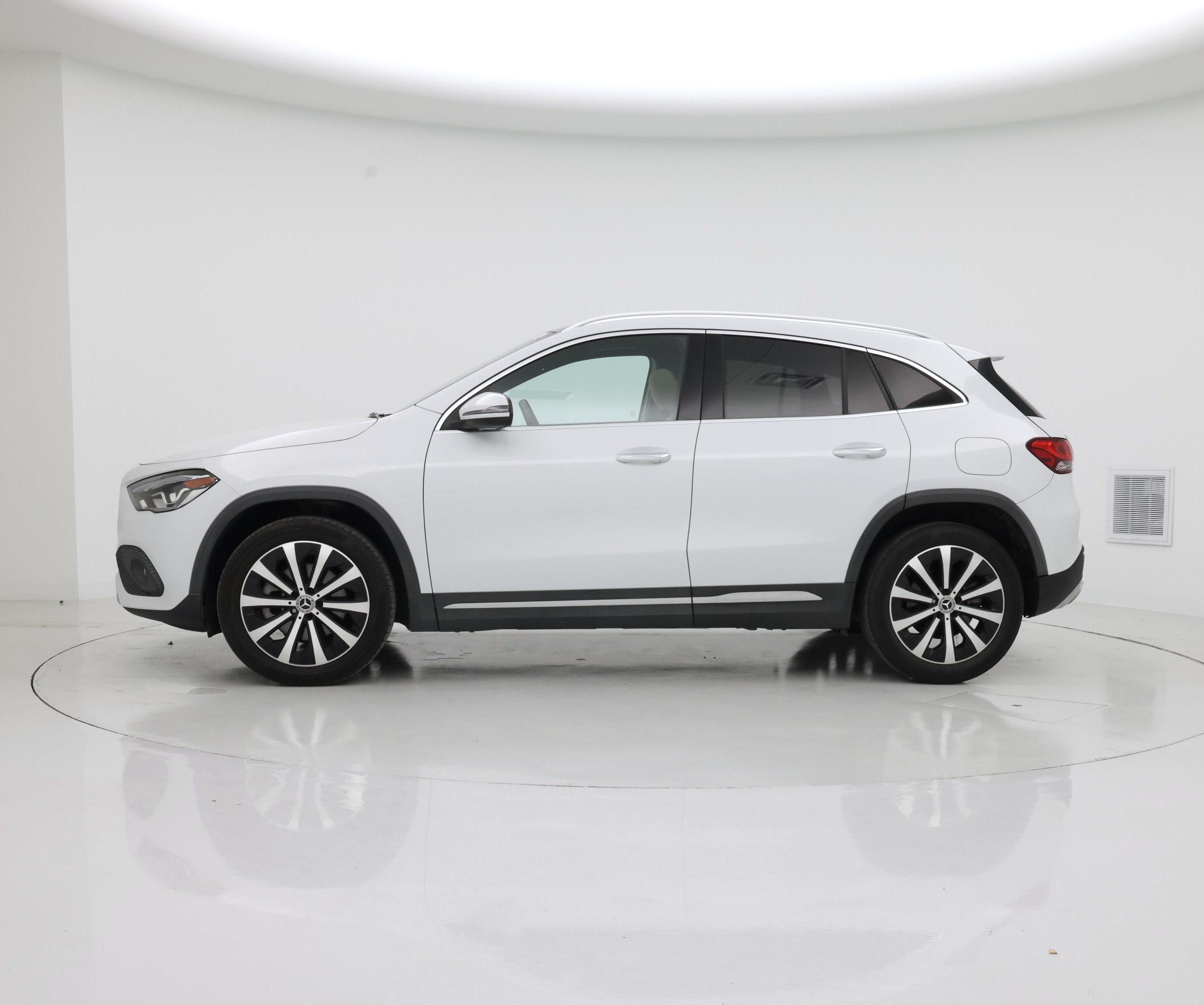 Thumbnail: 2021 Mercedes-Benz GLA - 3